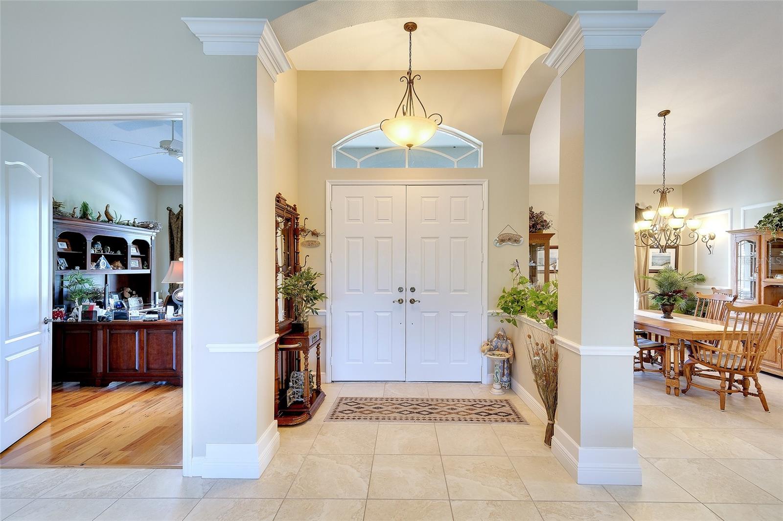 Image 5 of 39 For 11809 Oak Ridge Drive