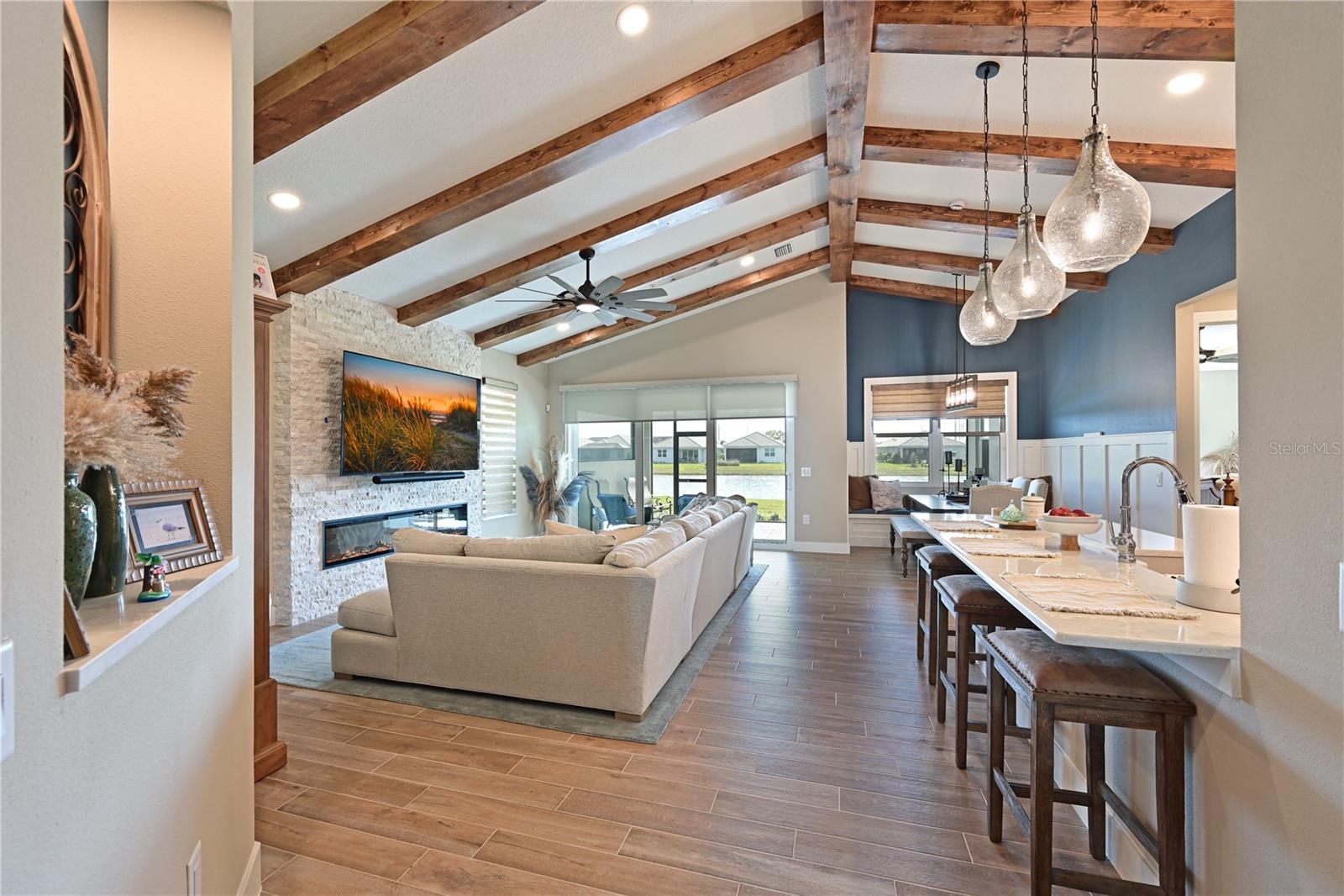 Image 4 of 44 For 8075 Slipway Drive