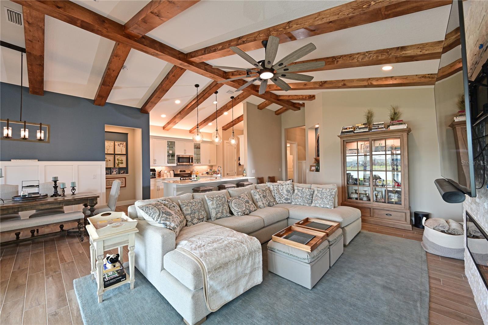 Image 6 of 44 For 8075 Slipway Drive