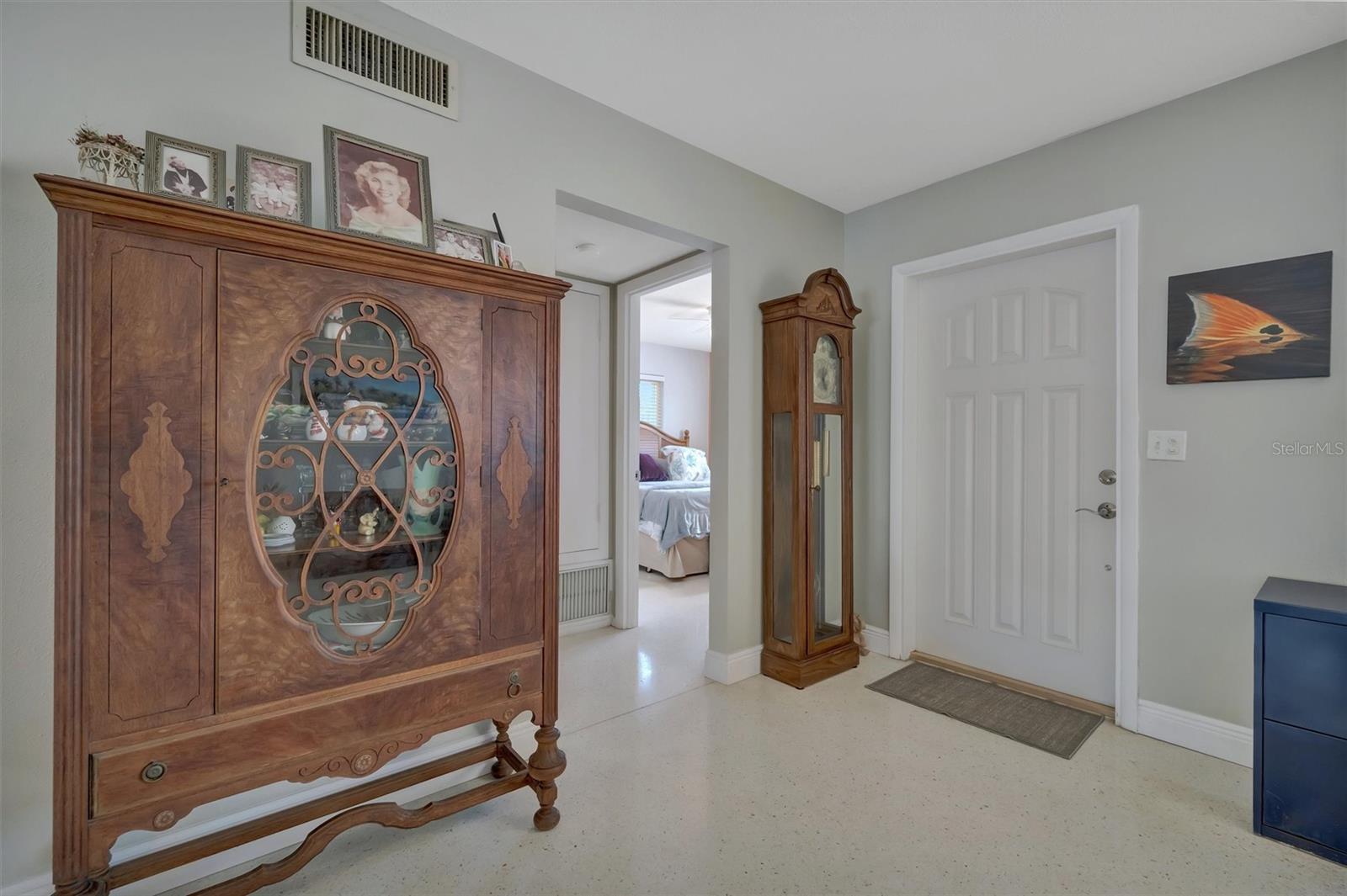 Image 17 of 76 For 5918 8th Avenue Drive W