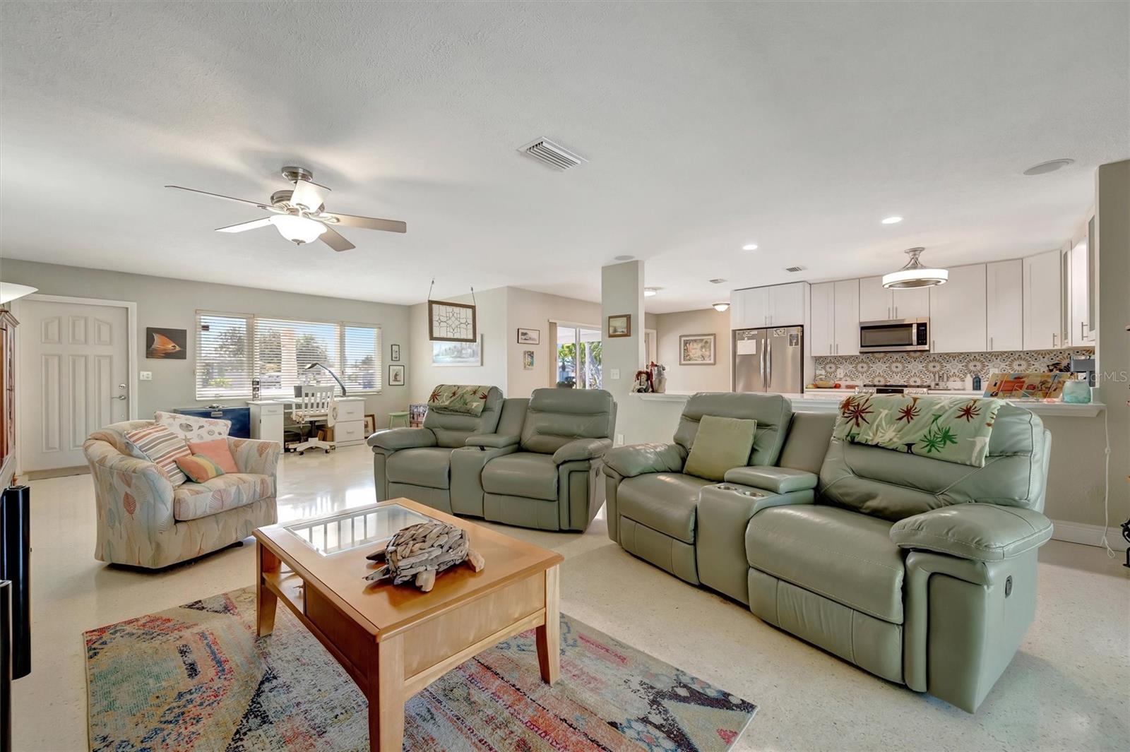 Image 24 of 76 For 5918 8th Avenue Drive W