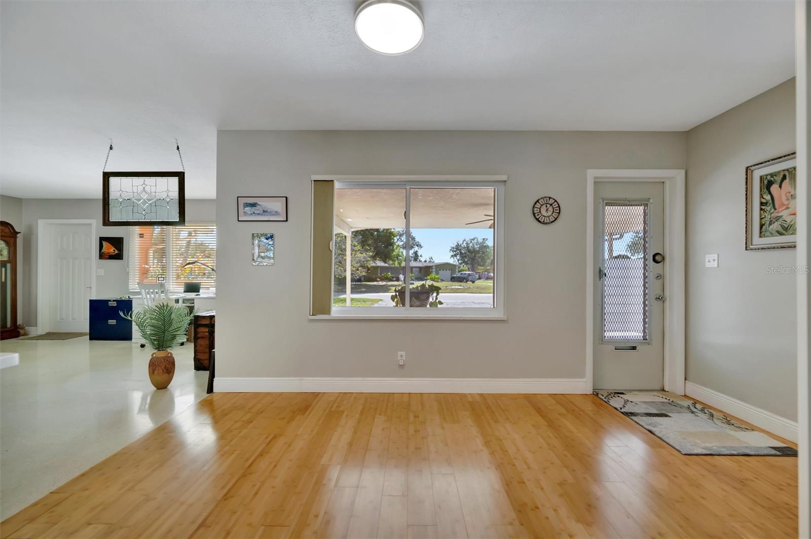 Image 59 of 76 For 5918 8th Avenue Drive W