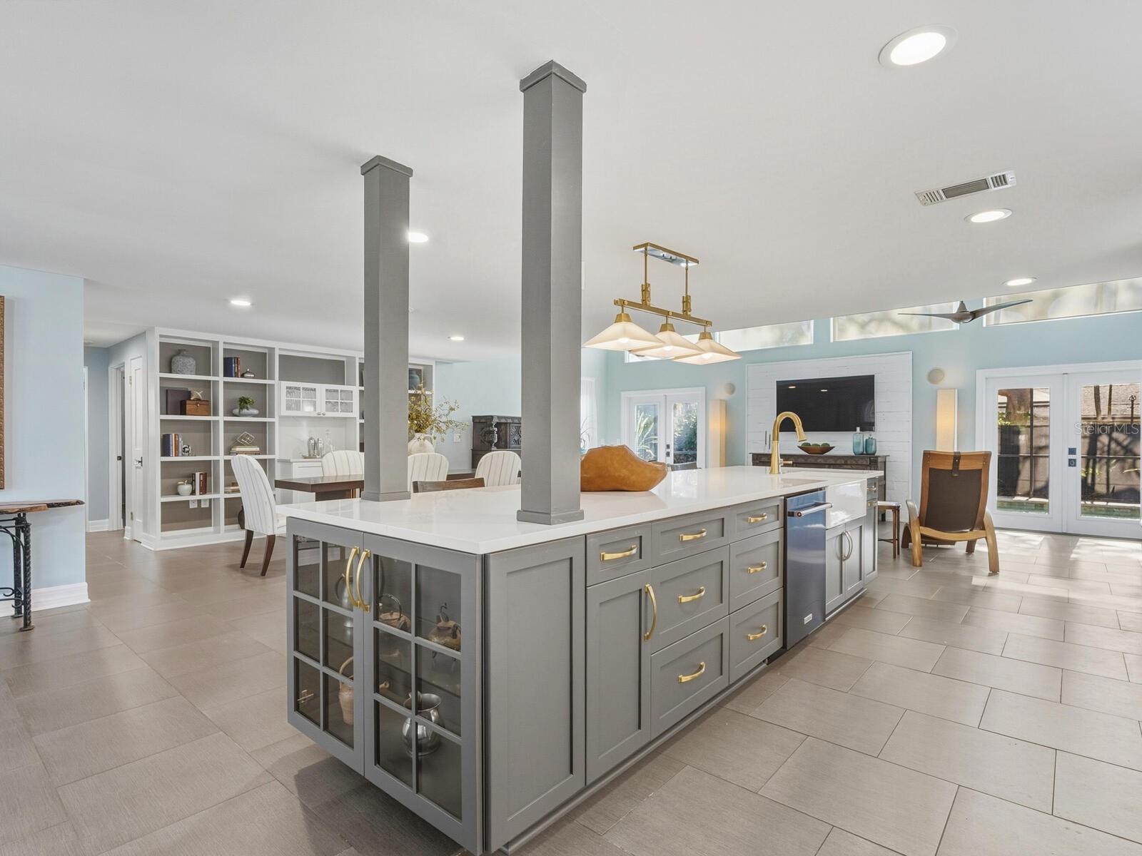 Image 11 of 48 For 1002 Glebe Lane