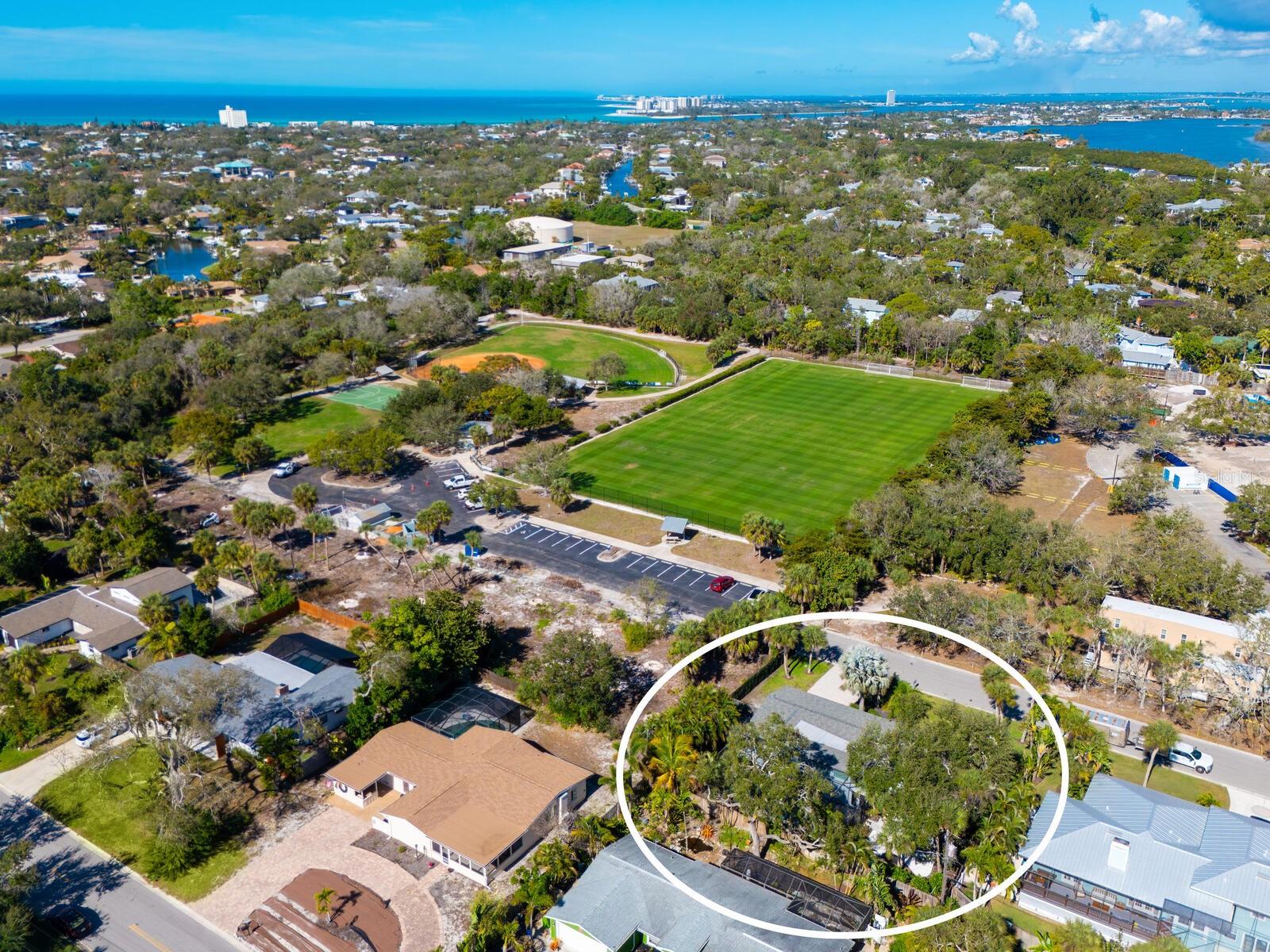 Image 32 of 48 For 1002 Glebe Lane