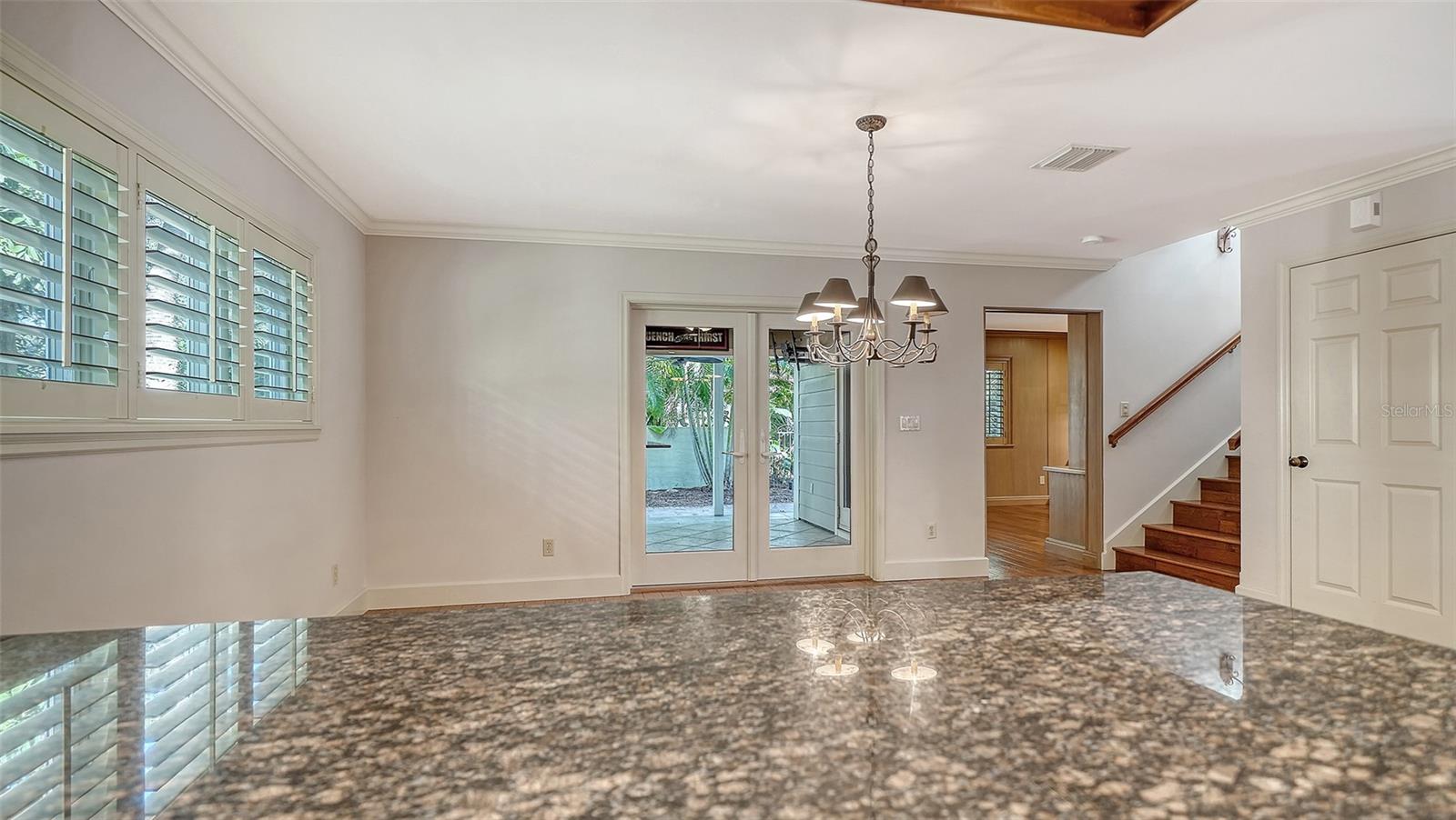 Image 23 of 86 For 1695 Hyde Park Street