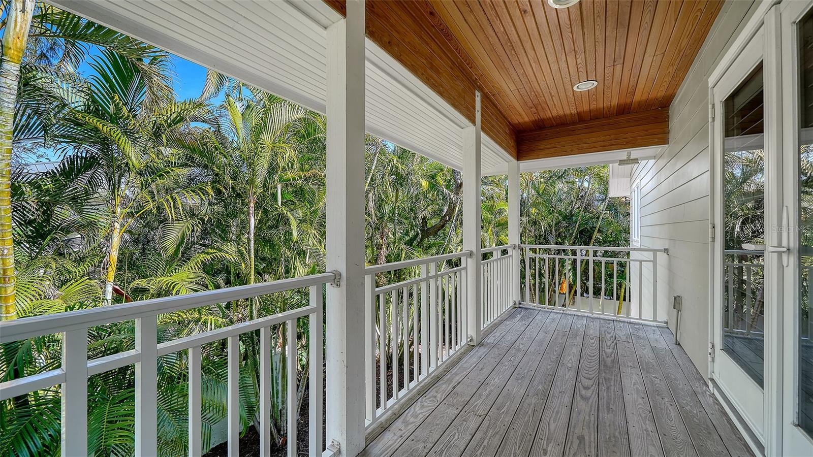 Image 33 of 86 For 1695 Hyde Park Street