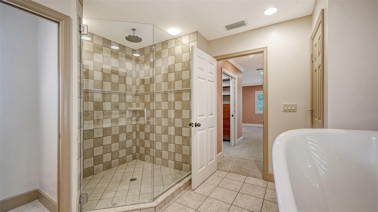 Image 37 of 86 For 1695 Hyde Park Street