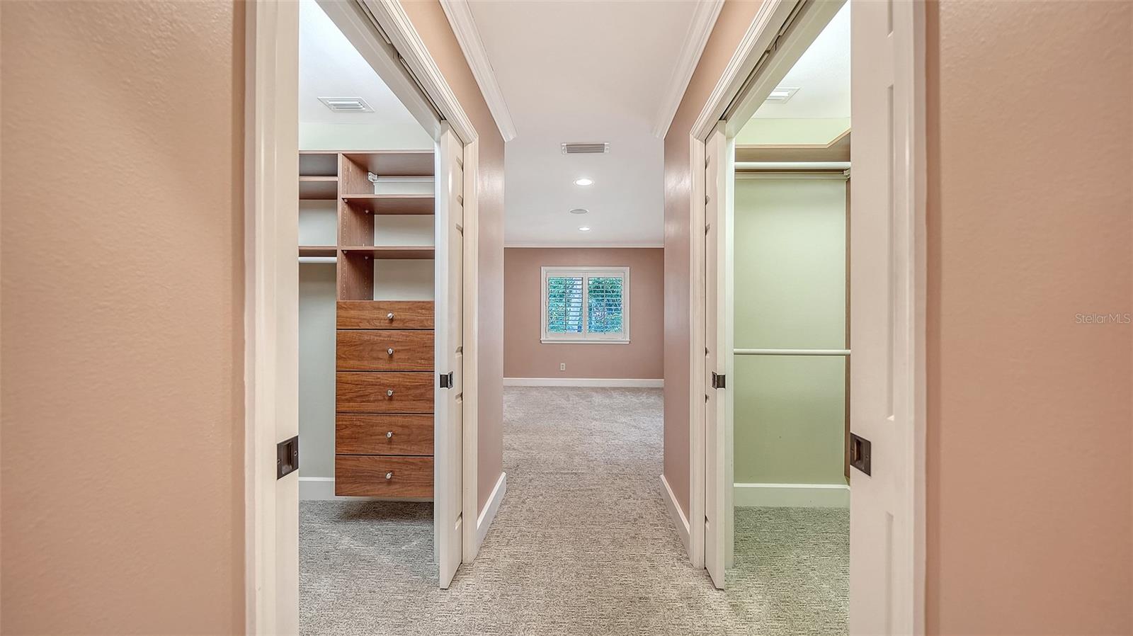 Image 38 of 86 For 1695 Hyde Park Street