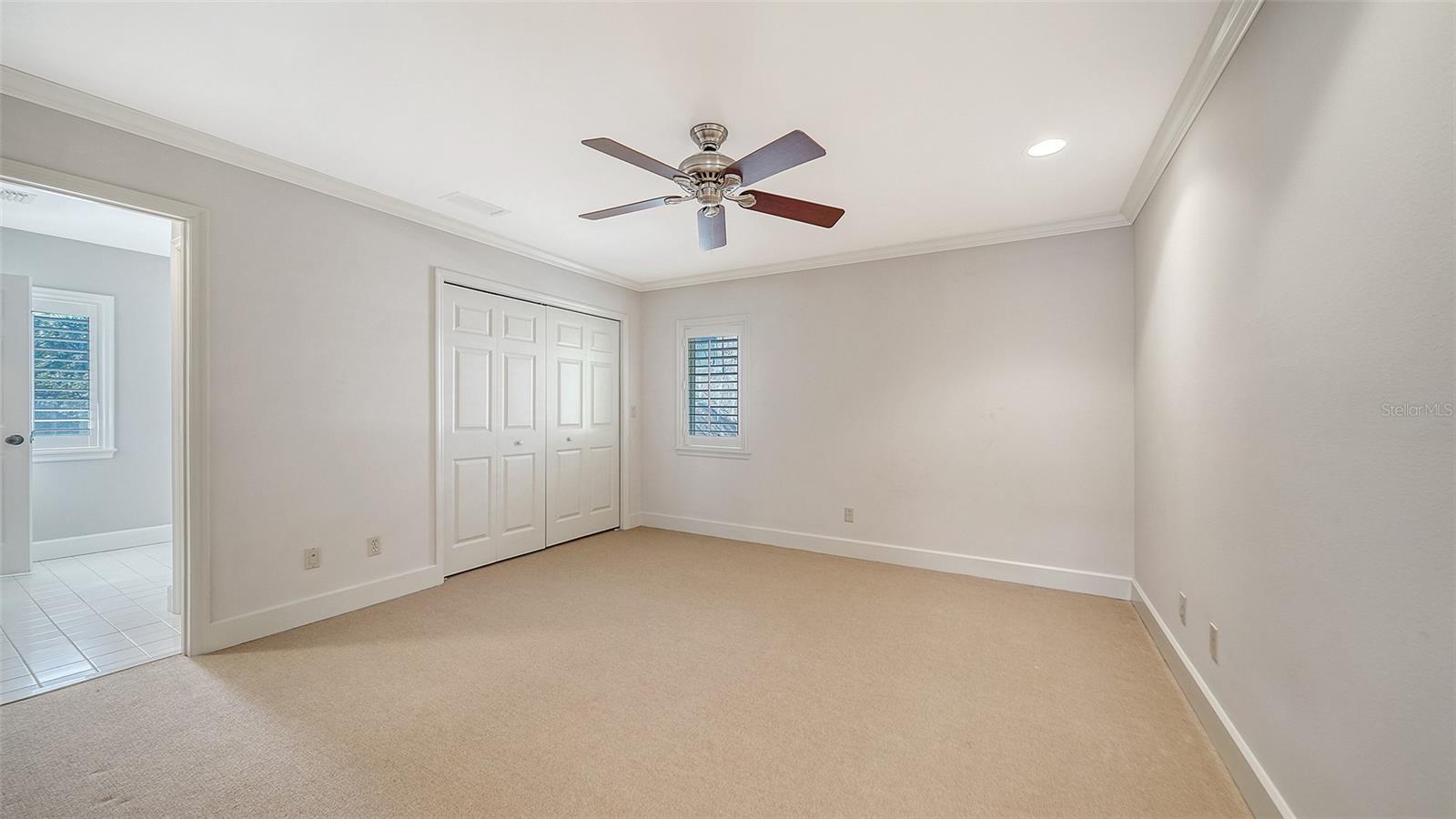 Image 41 of 86 For 1695 Hyde Park Street