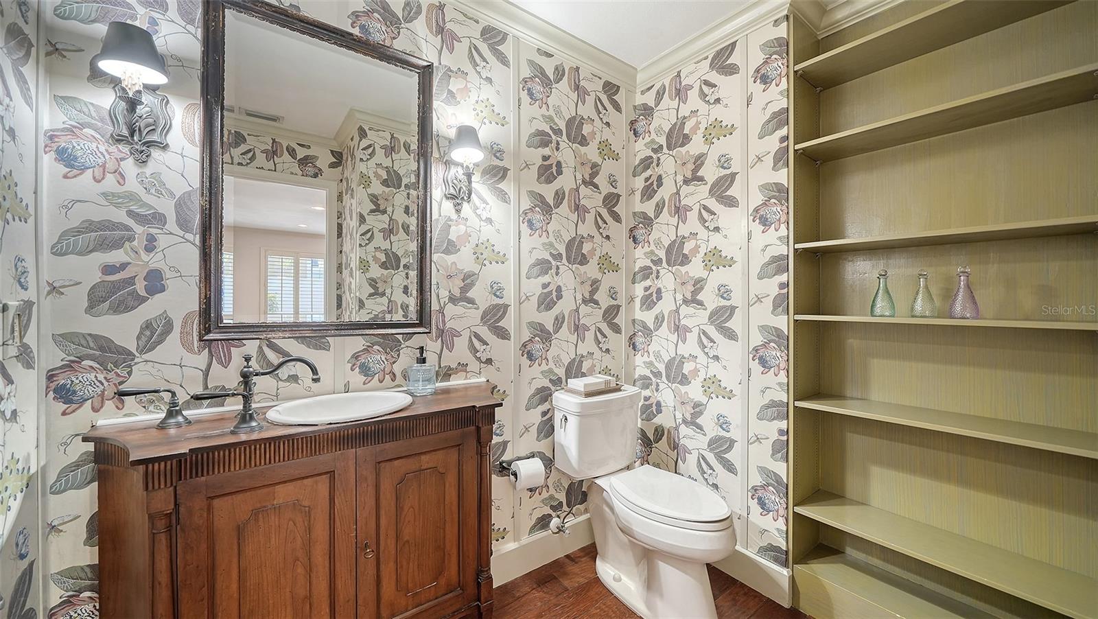 Image 48 of 86 For 1695 Hyde Park Street