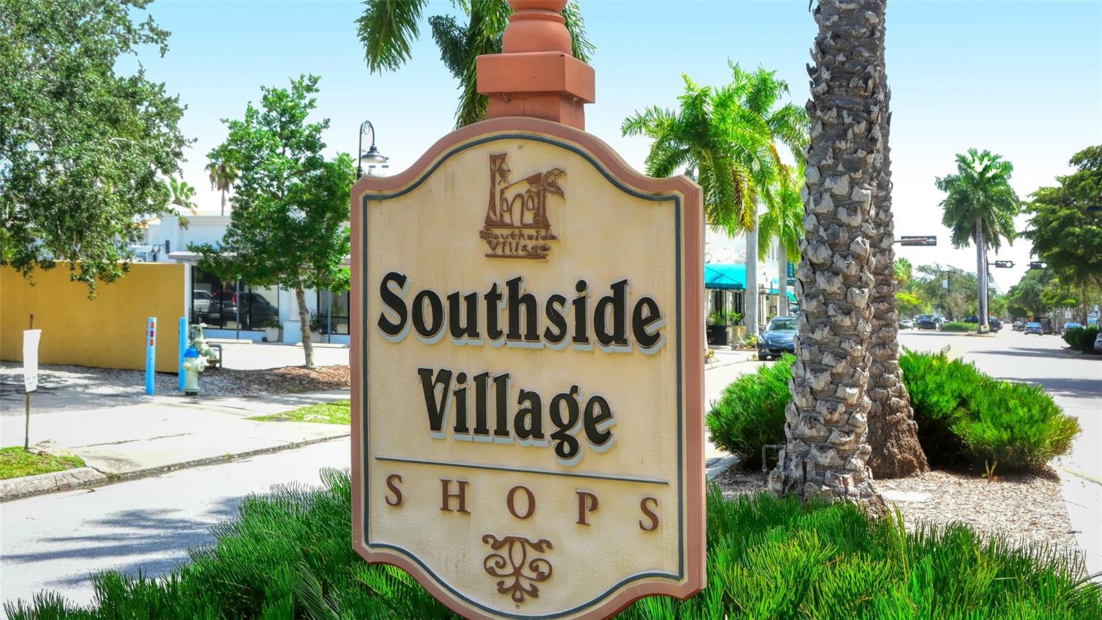 Image 68 of 86 For 1695 Hyde Park Street