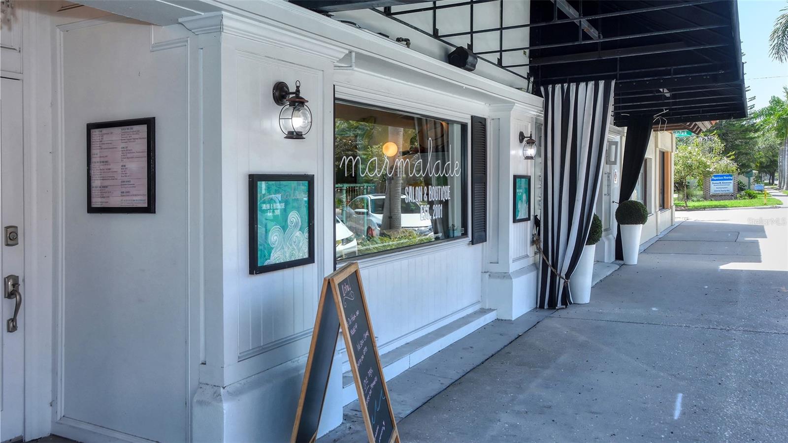 Image 76 of 86 For 1695 Hyde Park Street