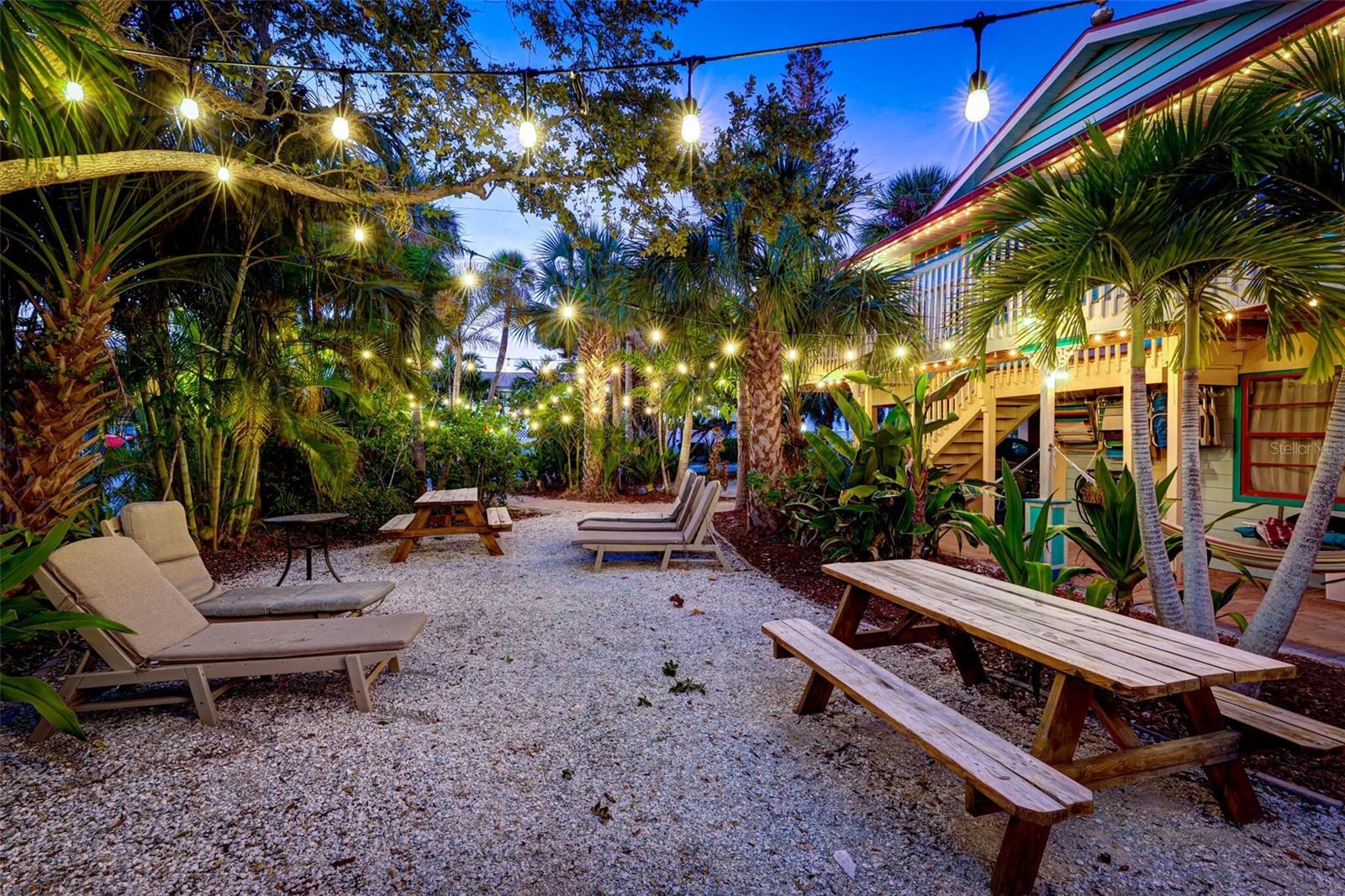 Image 10 of 51 For 6905 Point Of Rocks Road