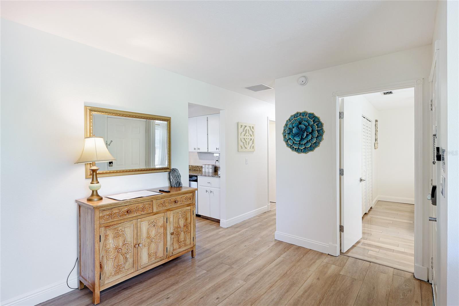 Image 14 of 51 For 6905 Point Of Rocks Road