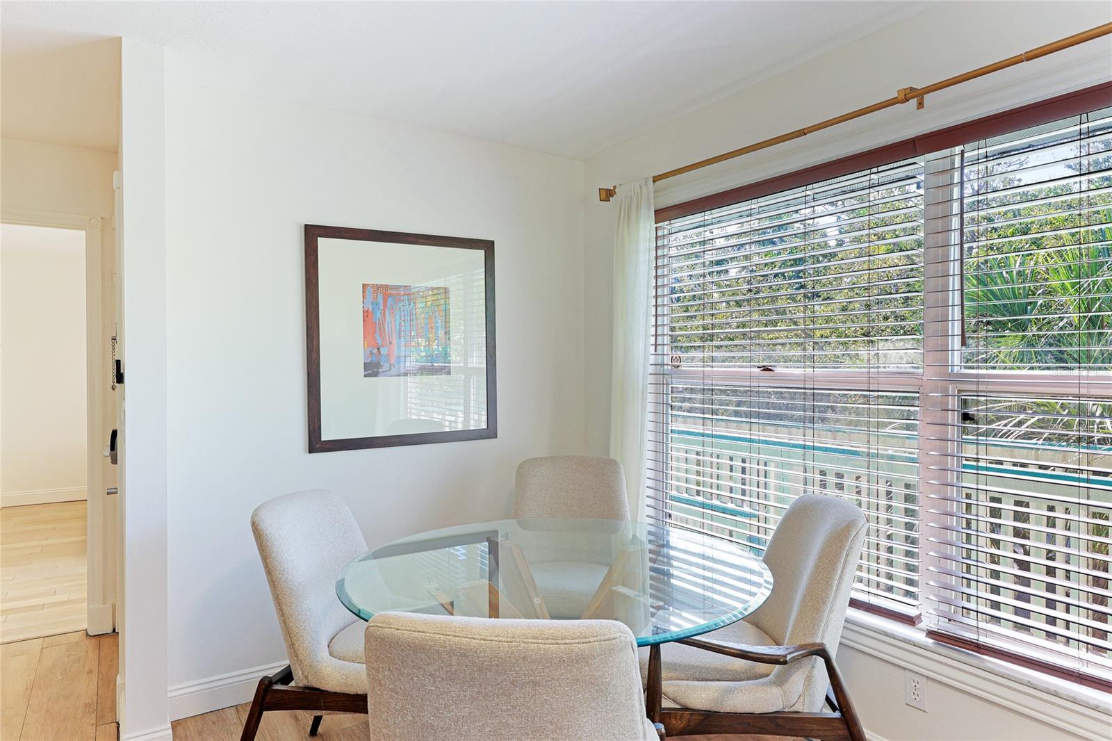 Image 19 of 51 For 6905 Point Of Rocks Road