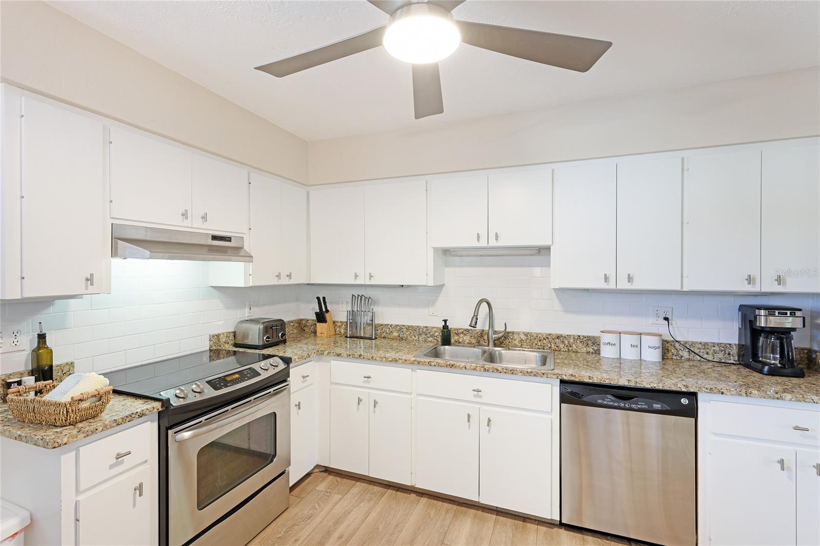 Image 21 of 51 For 6905 Point Of Rocks Road