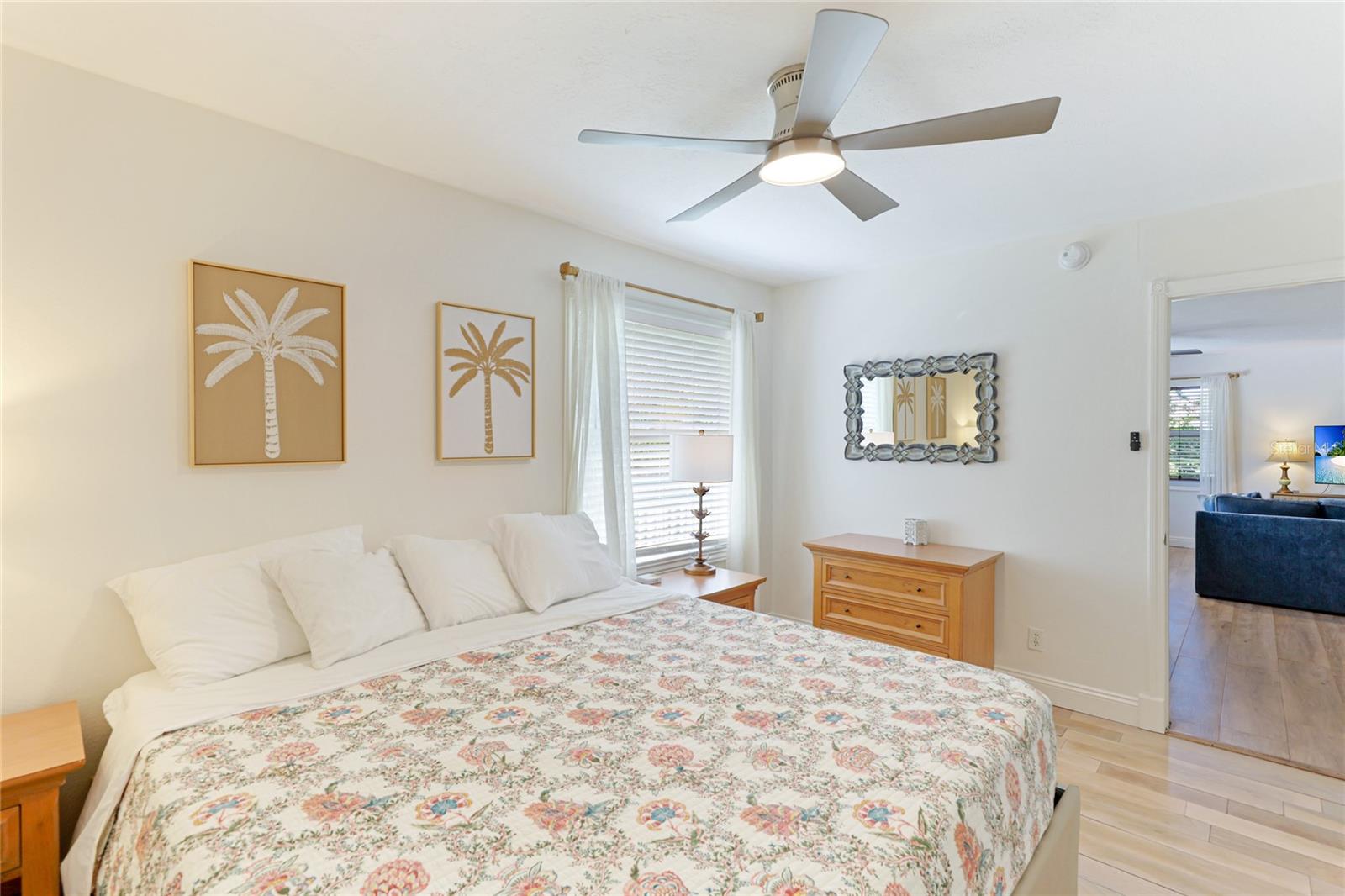 Image 22 of 51 For 6905 Point Of Rocks Road