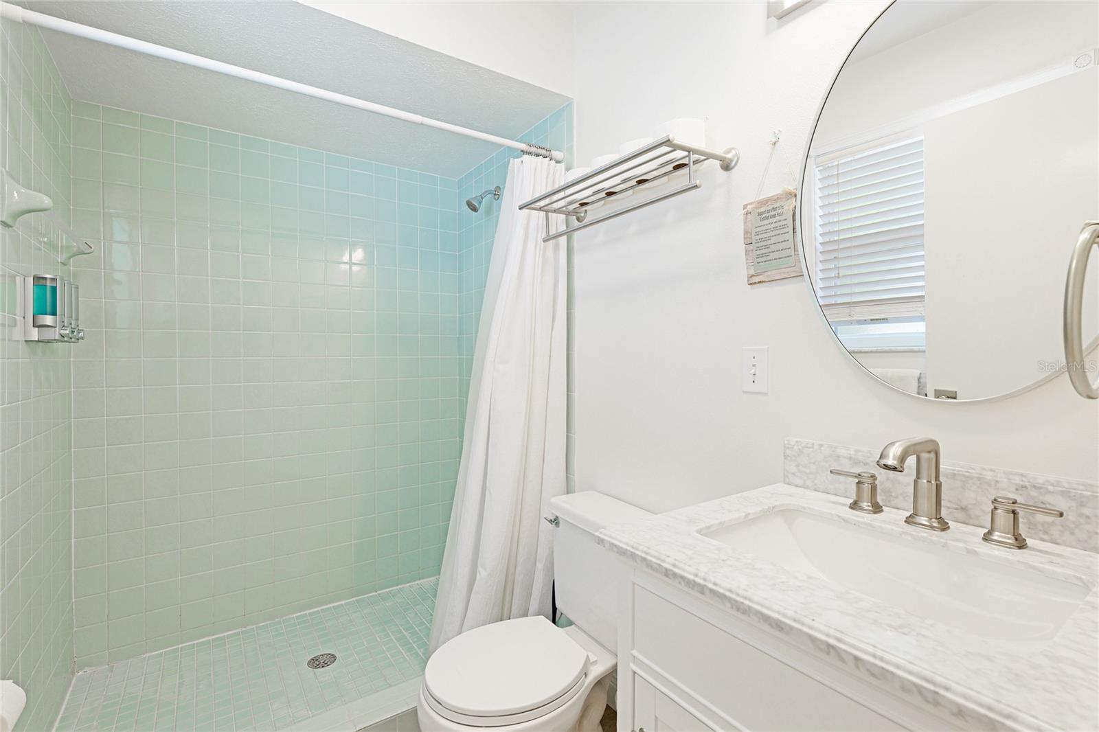 Image 33 of 51 For 6905 Point Of Rocks Road