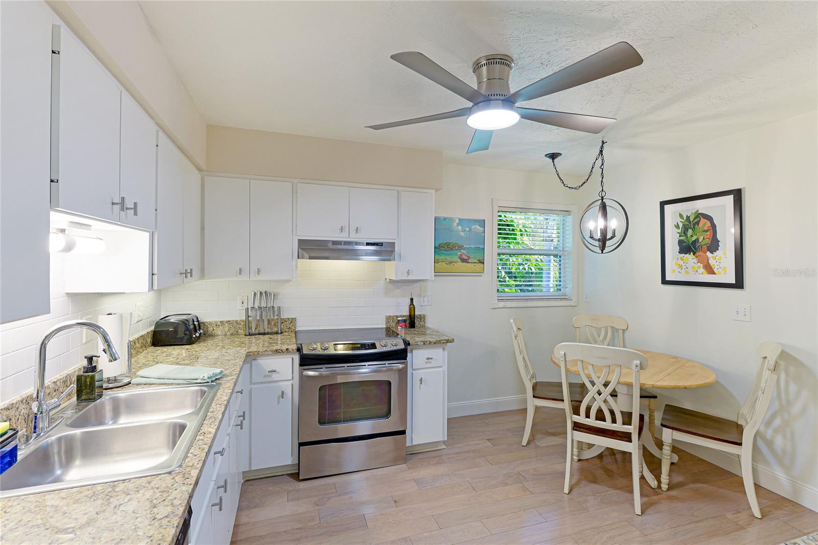 Image 39 of 51 For 6905 Point Of Rocks Road