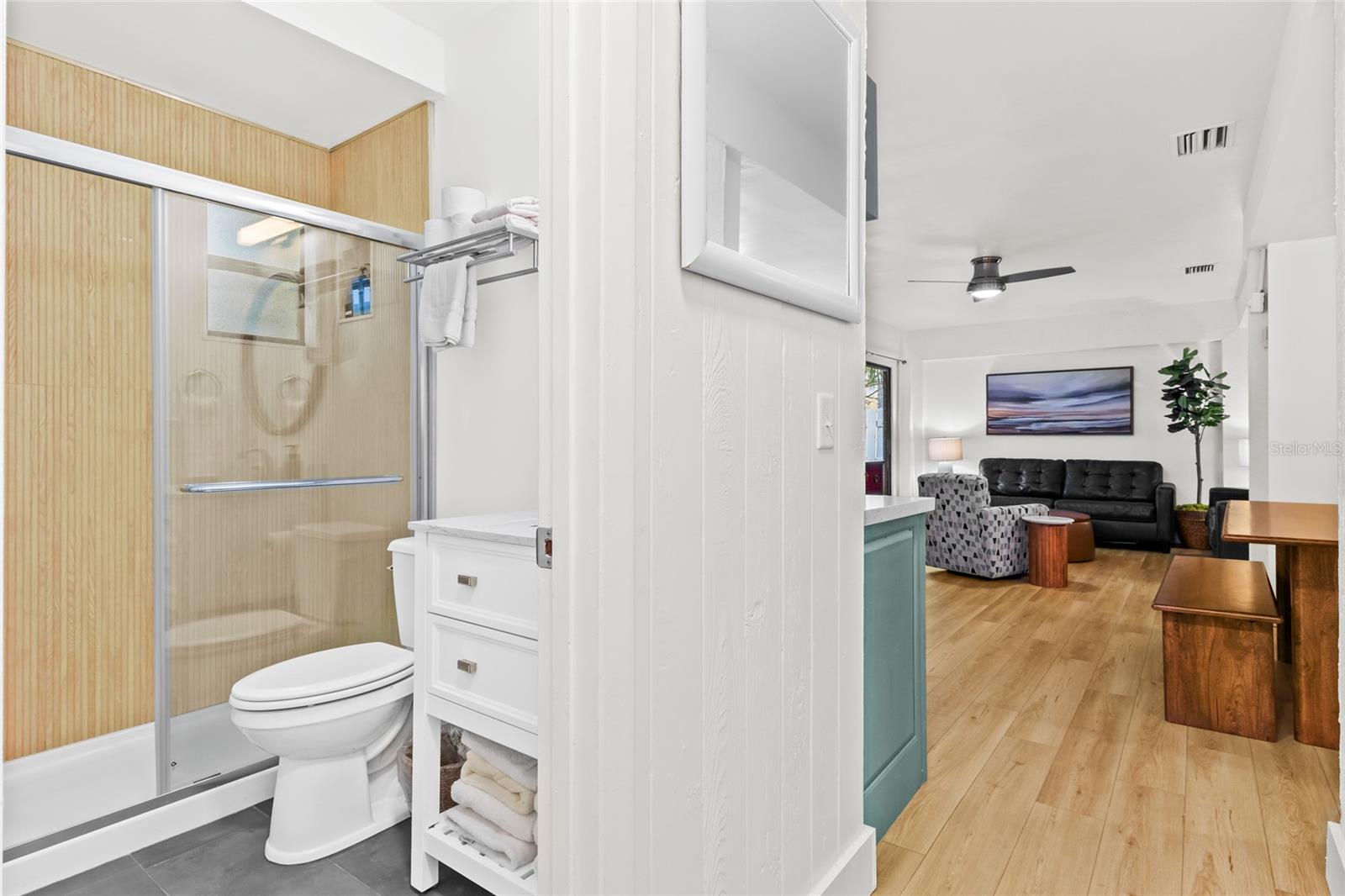 Image 49 of 51 For 6905 Point Of Rocks Road