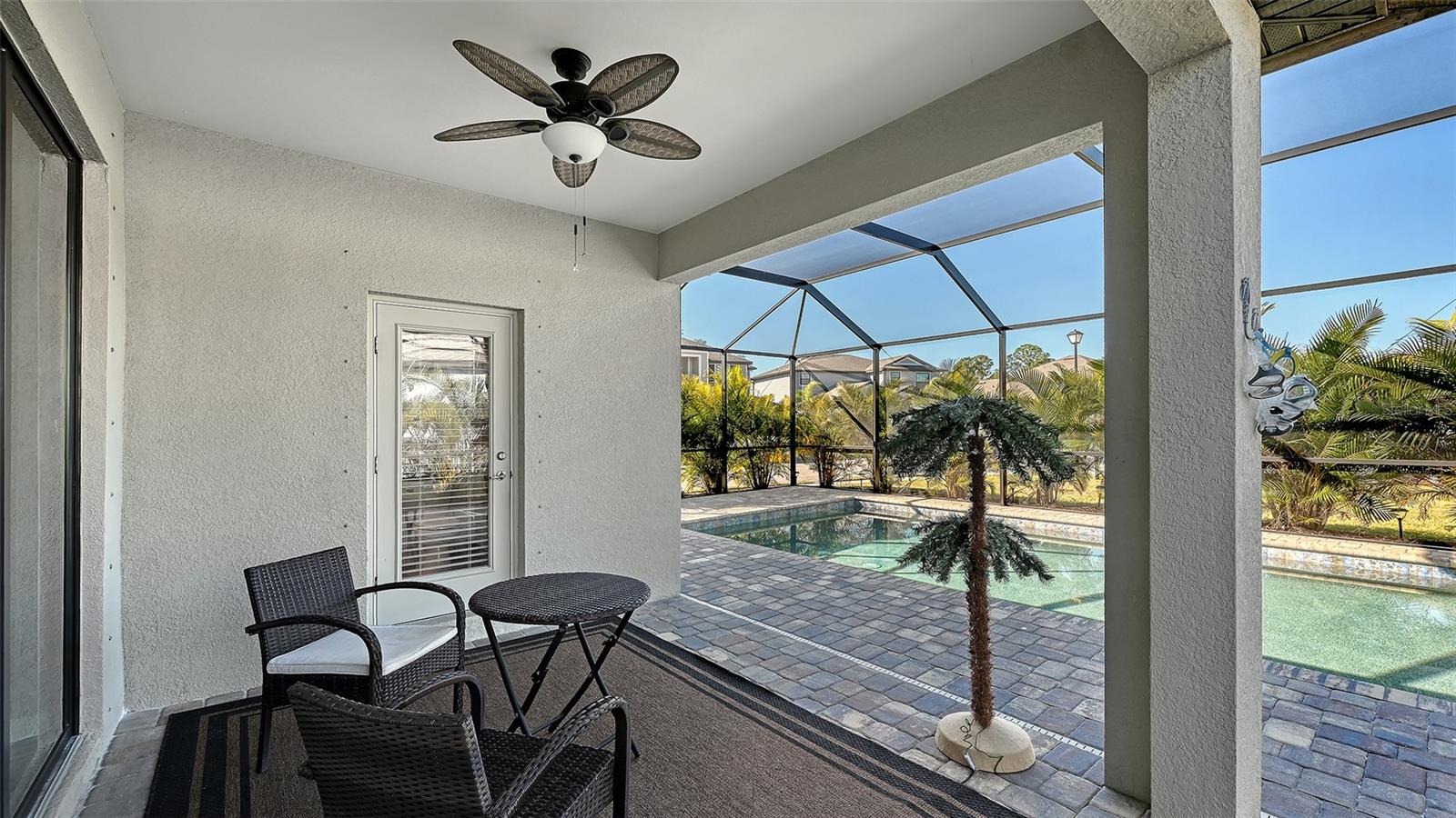 Image 22 of 38 For 19625 Fishhawk Trail