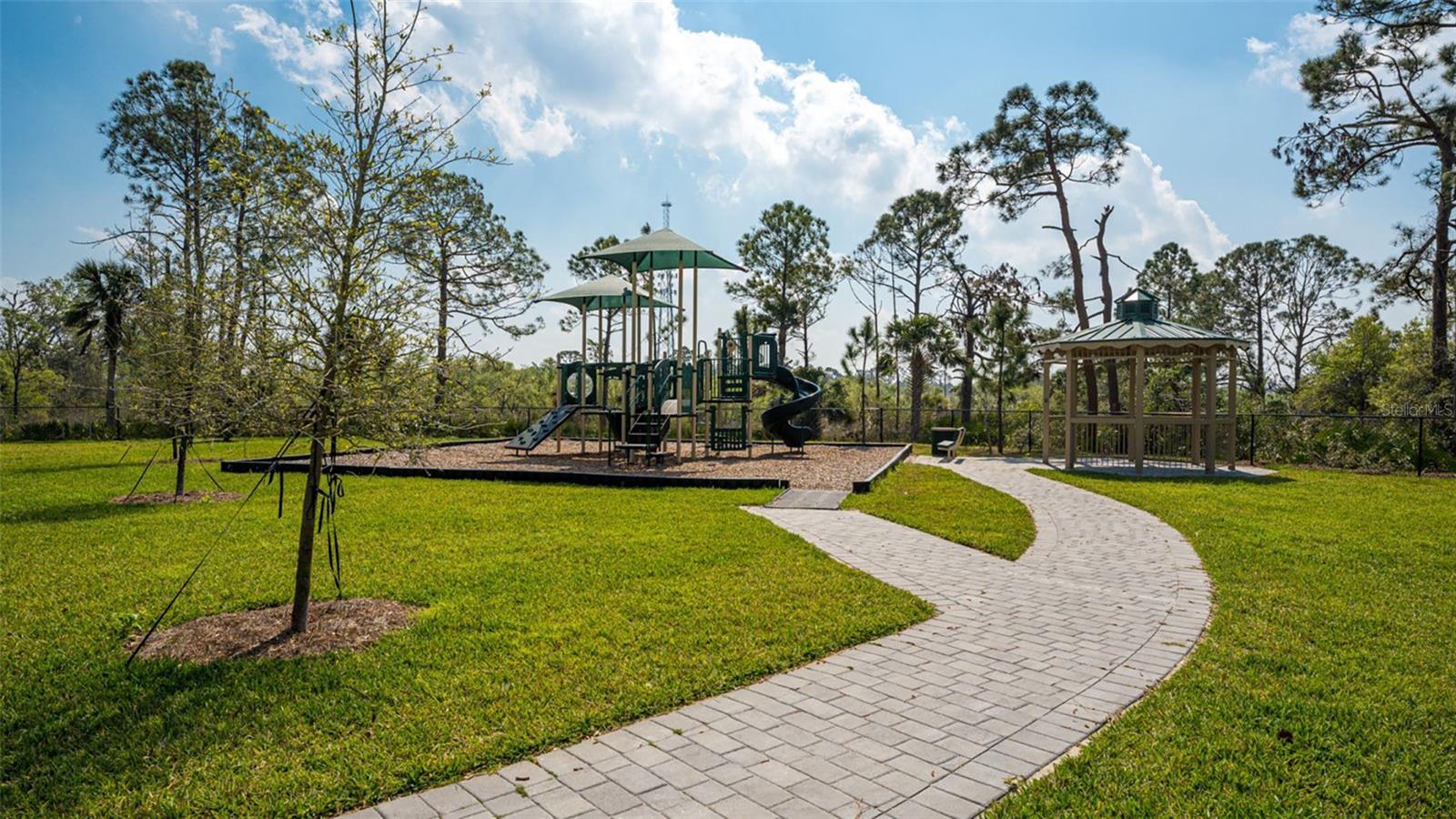 Image 34 of 38 For 19625 Fishhawk Trail