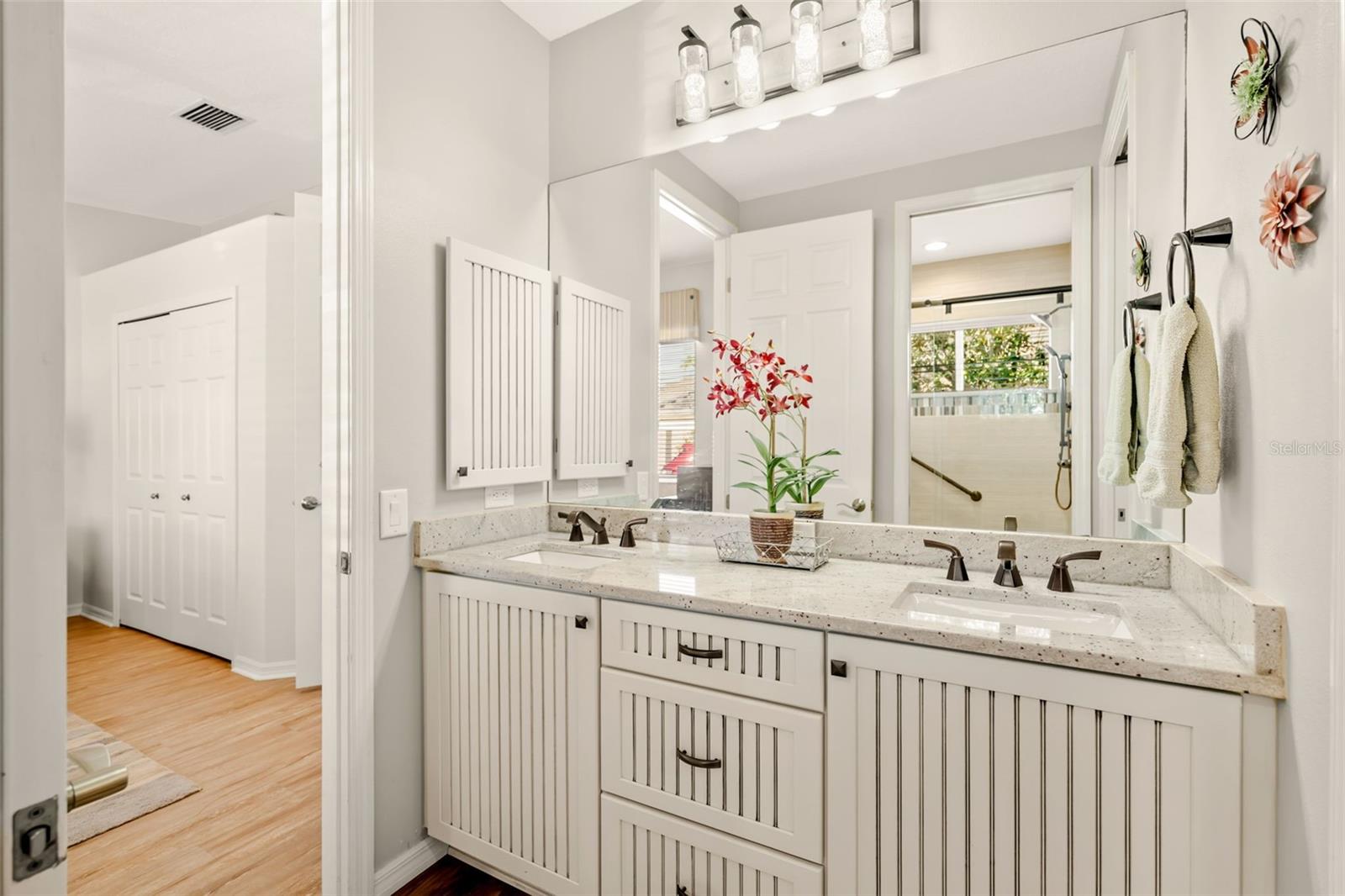 Image 26 of 65 For 3194 Charles Macdonald Drive