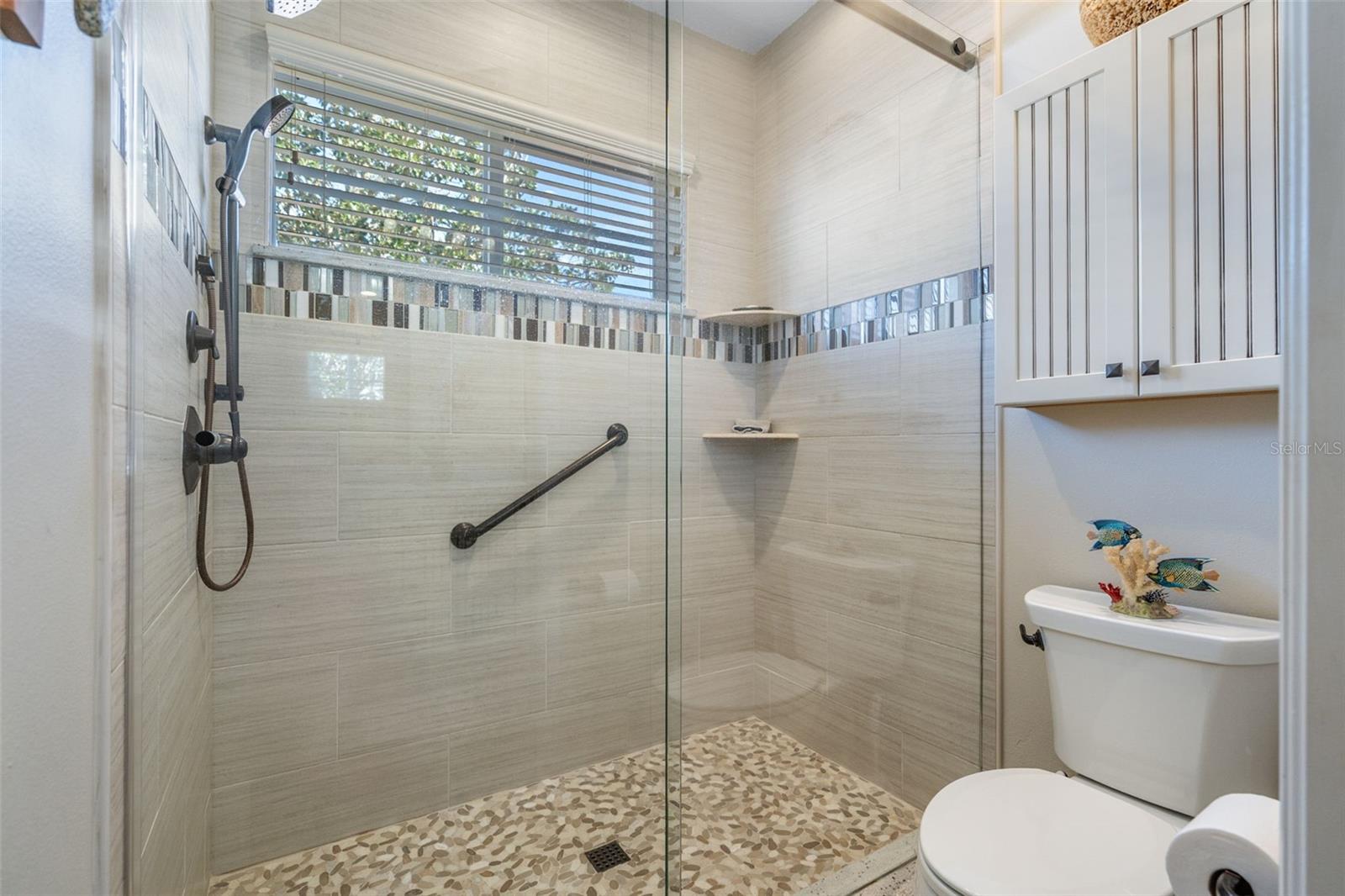 Image 27 of 65 For 3194 Charles Macdonald Drive