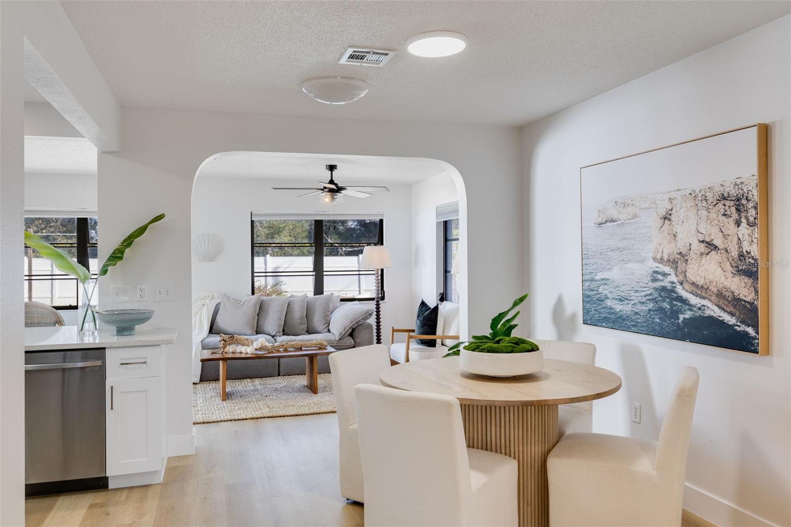 Image 12 of 31 For 214 Lorraine Avenue