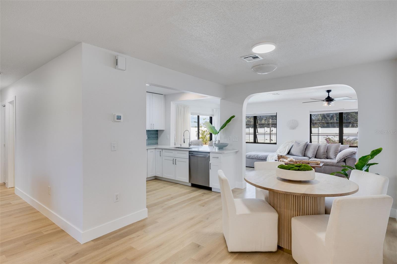 Image 13 of 31 For 214 Lorraine Avenue