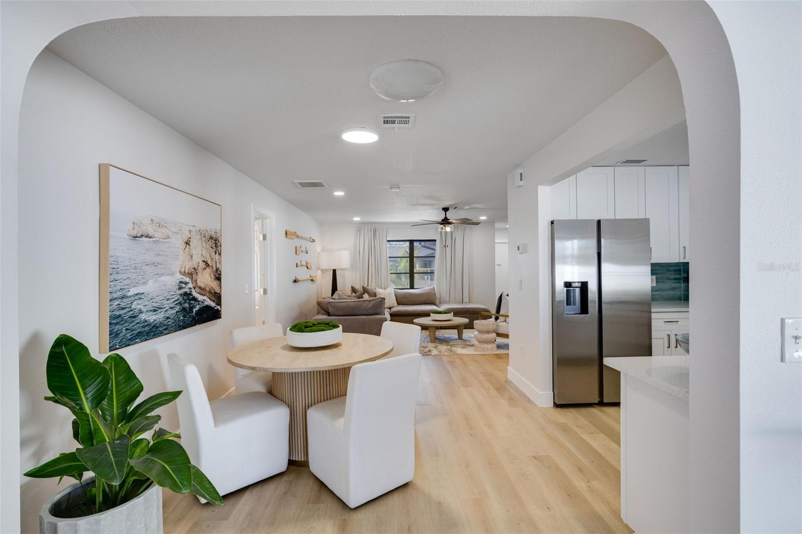 Image 14 of 31 For 214 Lorraine Avenue