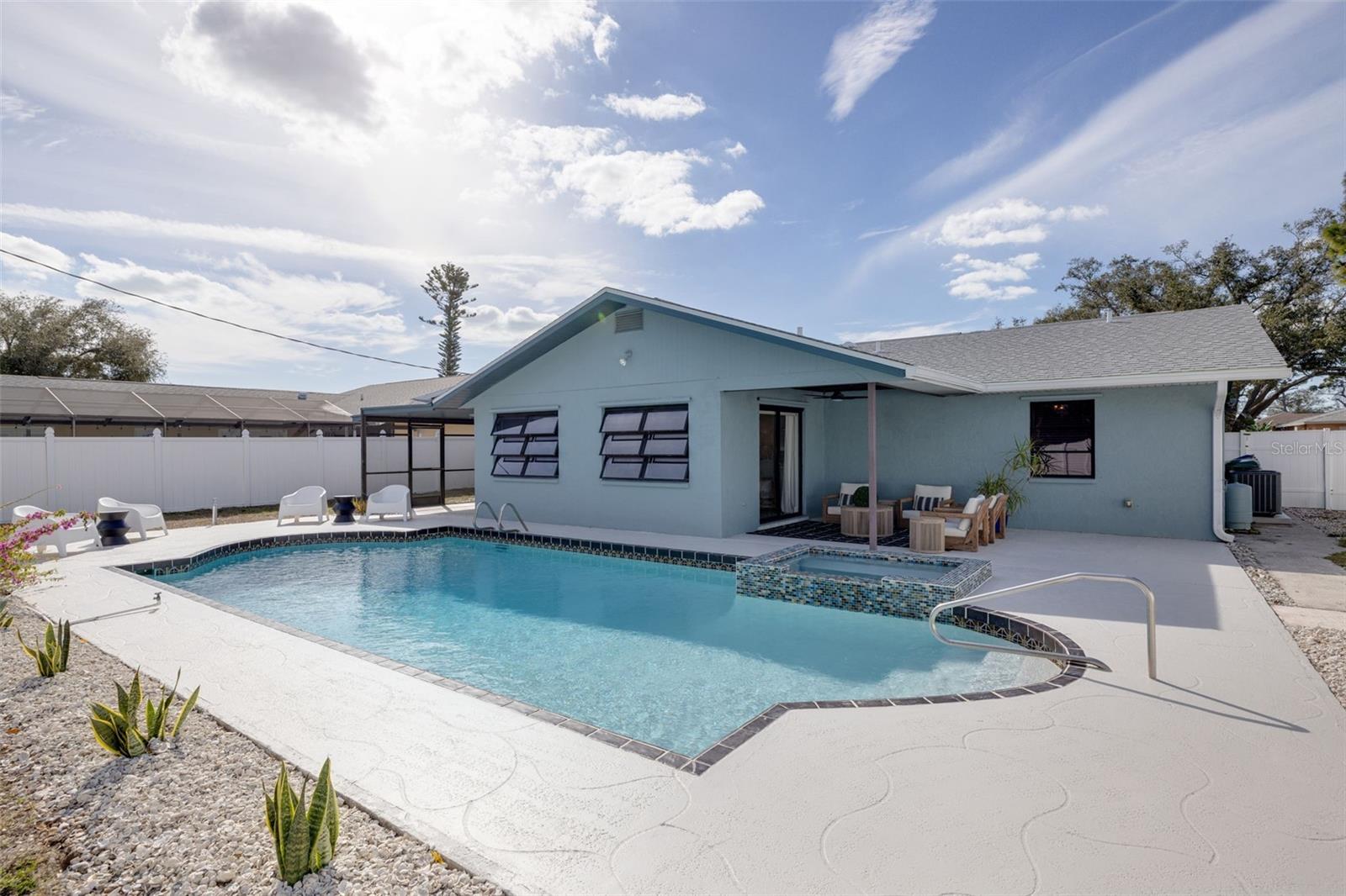 Image 5 of 31 For 214 Lorraine Avenue