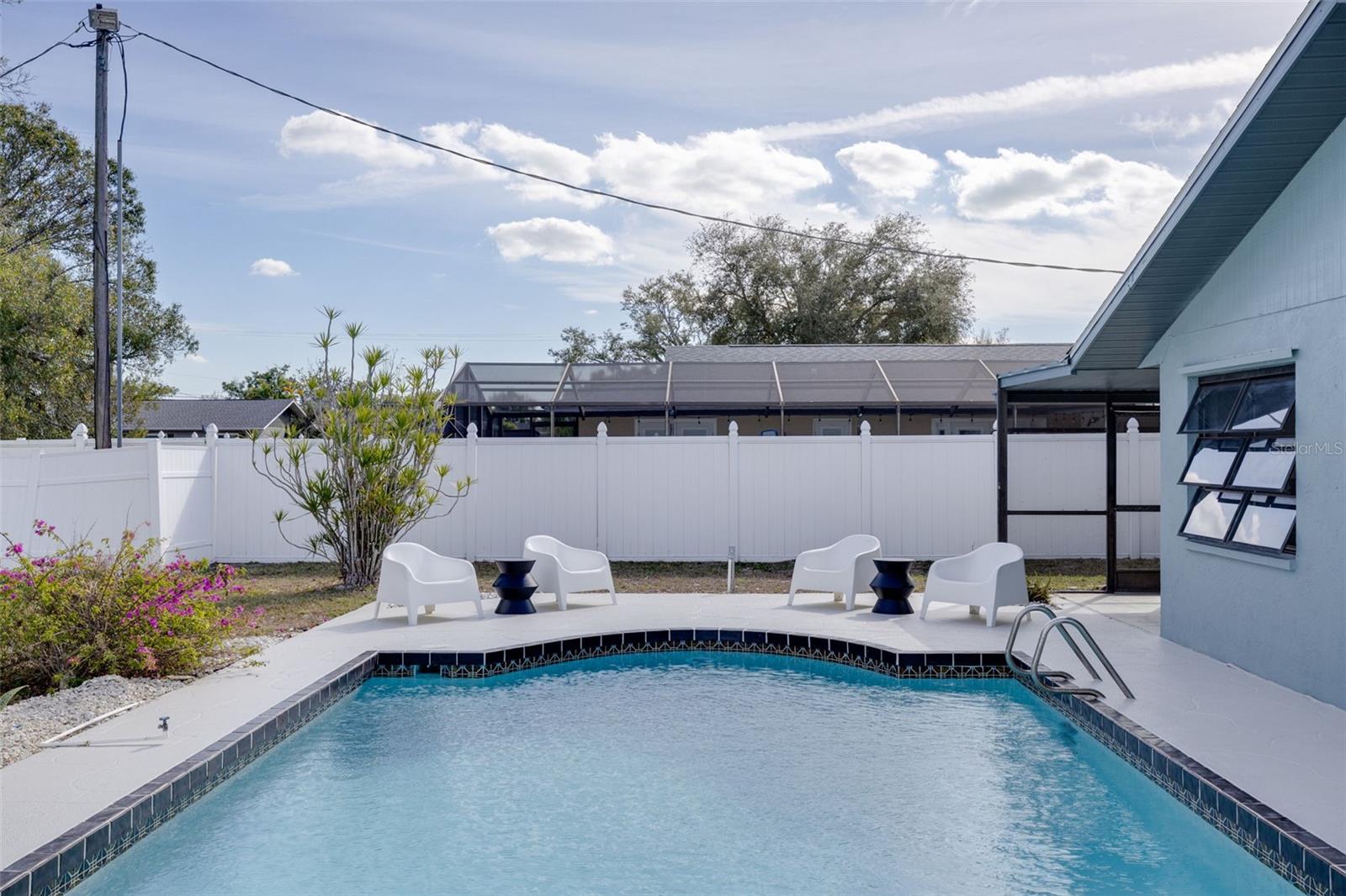 Image 6 of 31 For 214 Lorraine Avenue