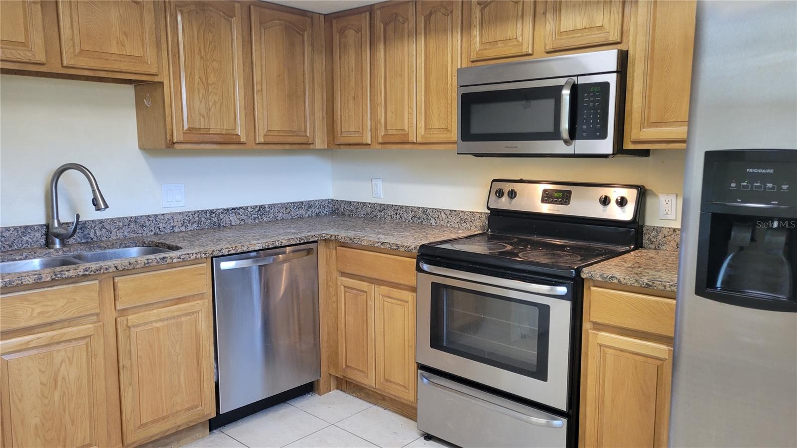 Image 3 of 10 For 857 Ponder Avenue