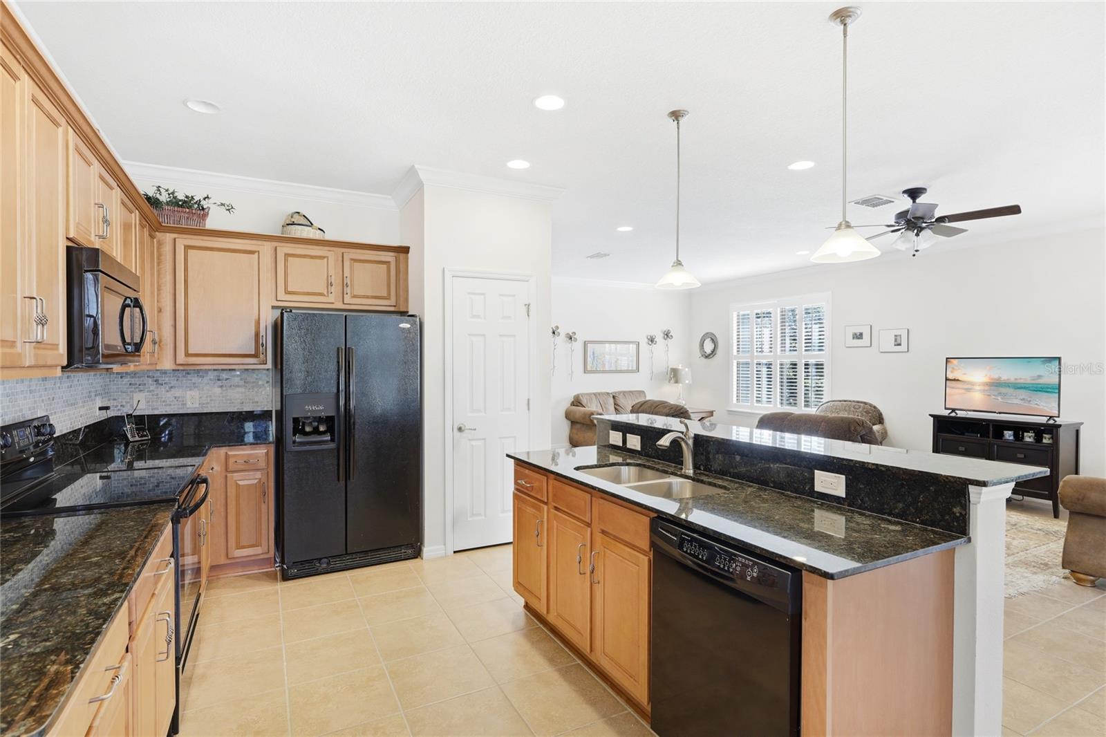 Image 10 of 50 For 20623 Pezzana Drive