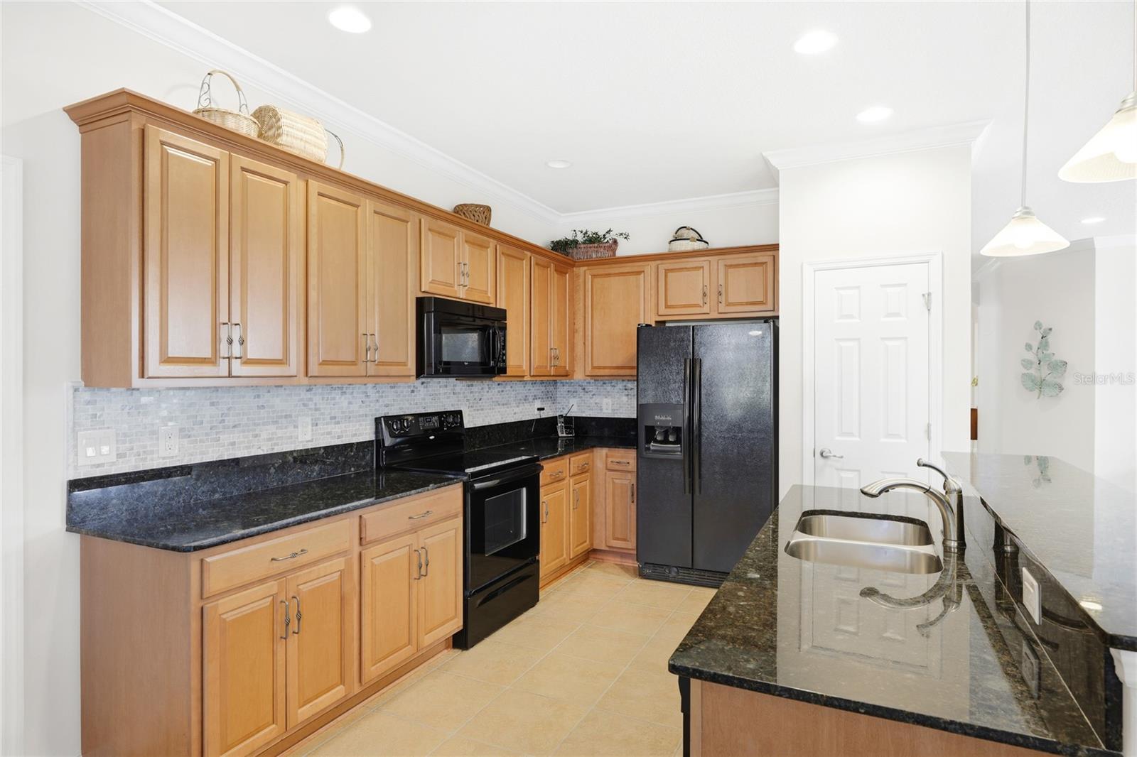 Image 9 of 50 For 20623 Pezzana Drive