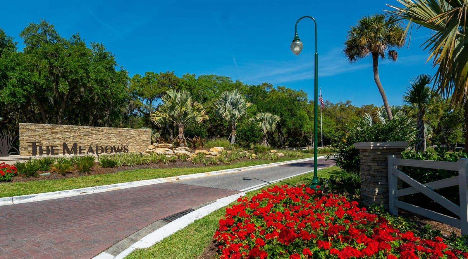 Listing photo id 21 for 4725 Greencroft Road