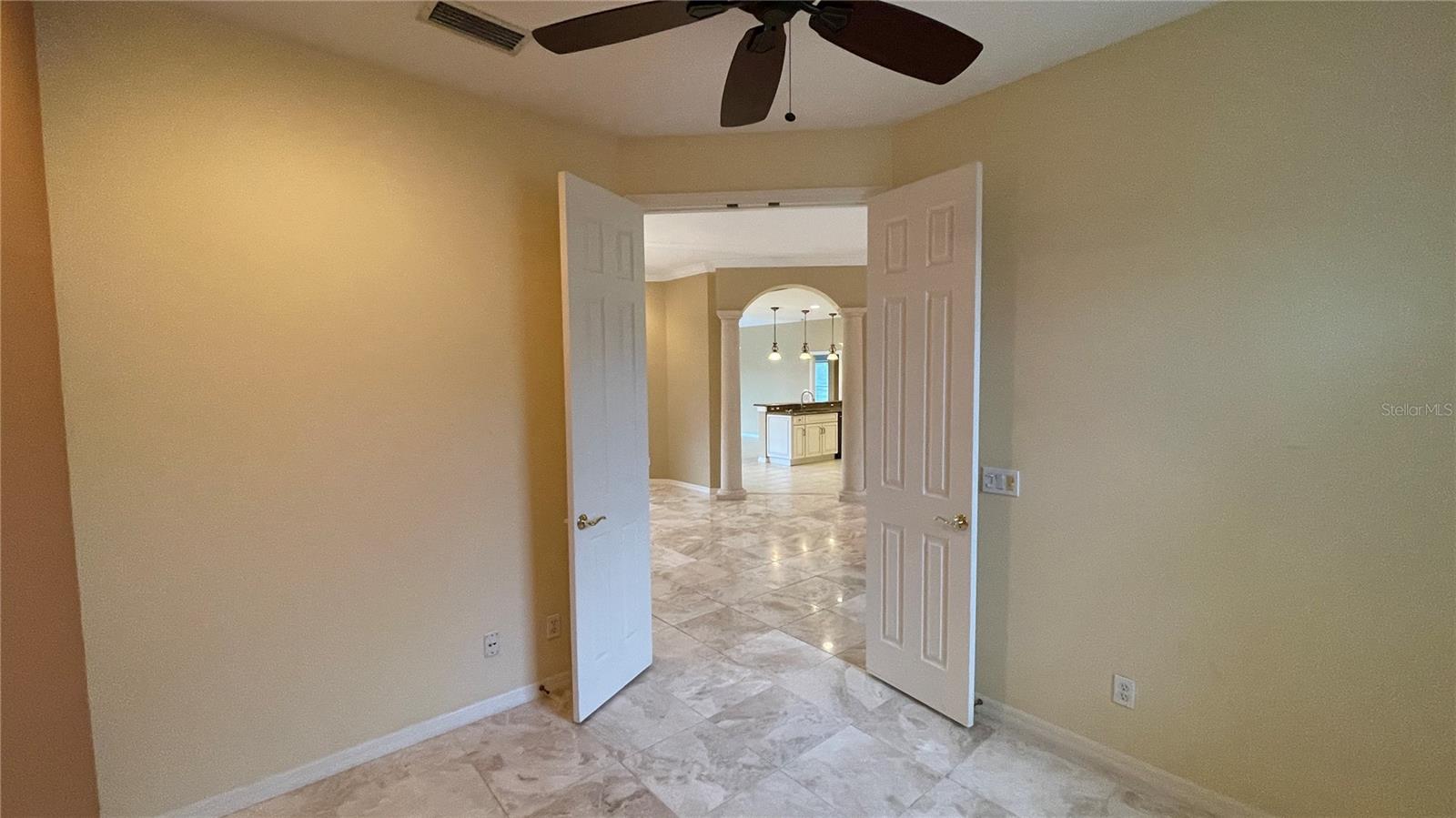 Image 14 of 44 For 10812 Bullrush Terrace