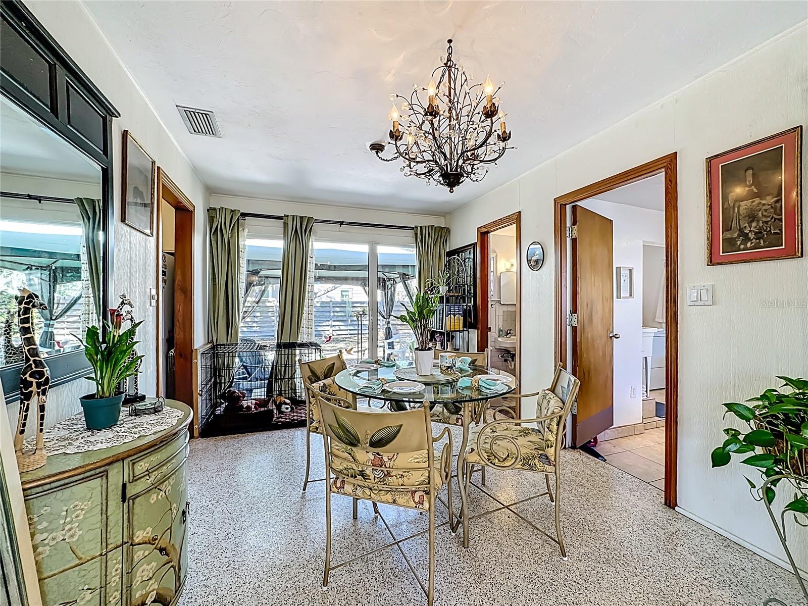 Image 24 of 63 For 1304 Euclid Avenue