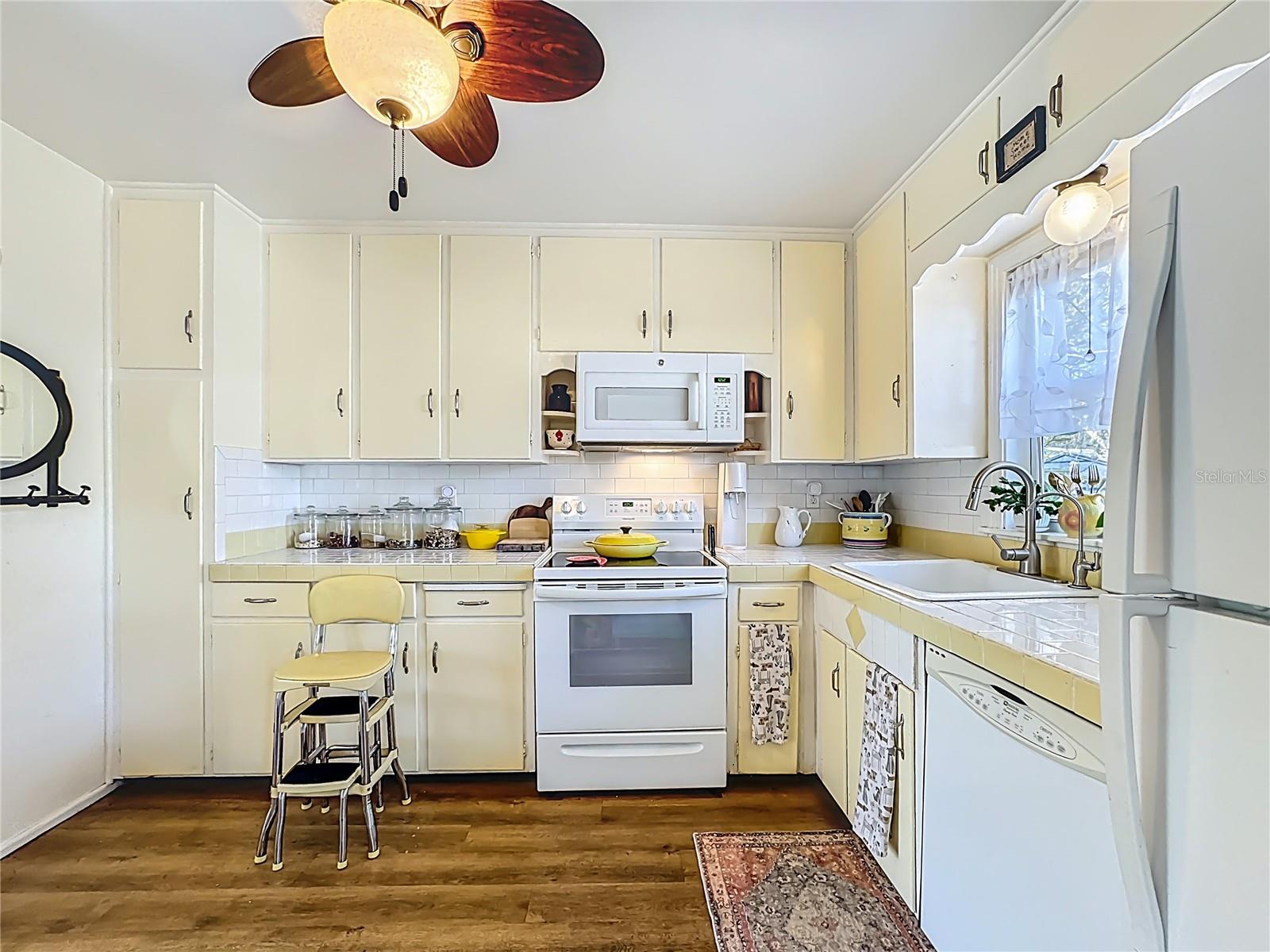 Image 29 of 63 For 1304 Euclid Avenue