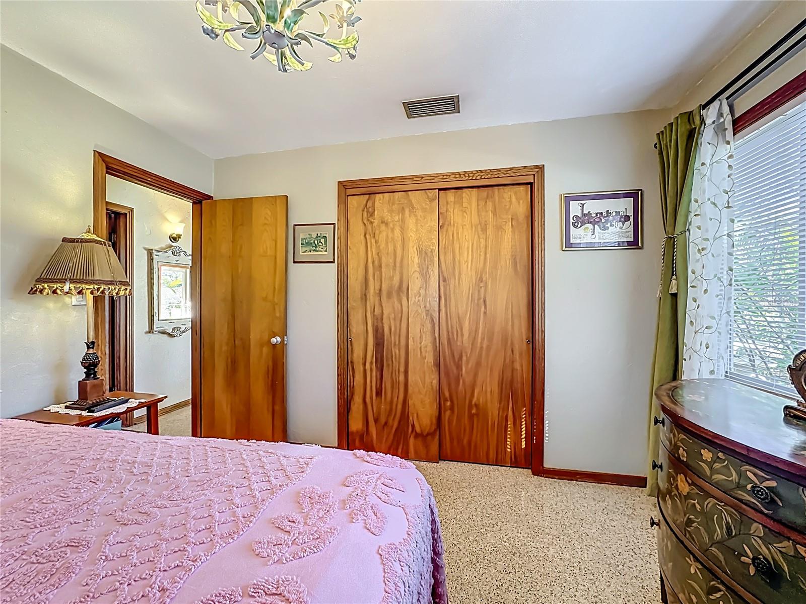 Image 41 of 63 For 1304 Euclid Avenue