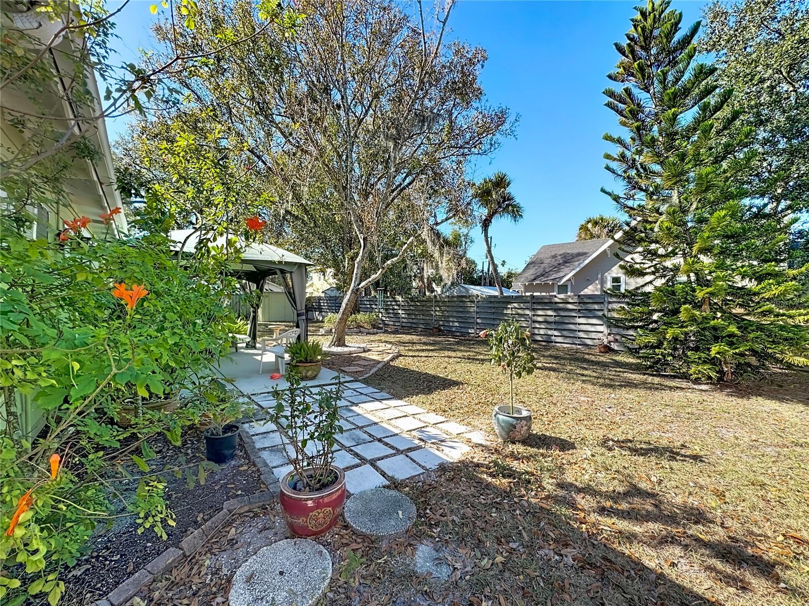 Image 51 of 63 For 1304 Euclid Avenue