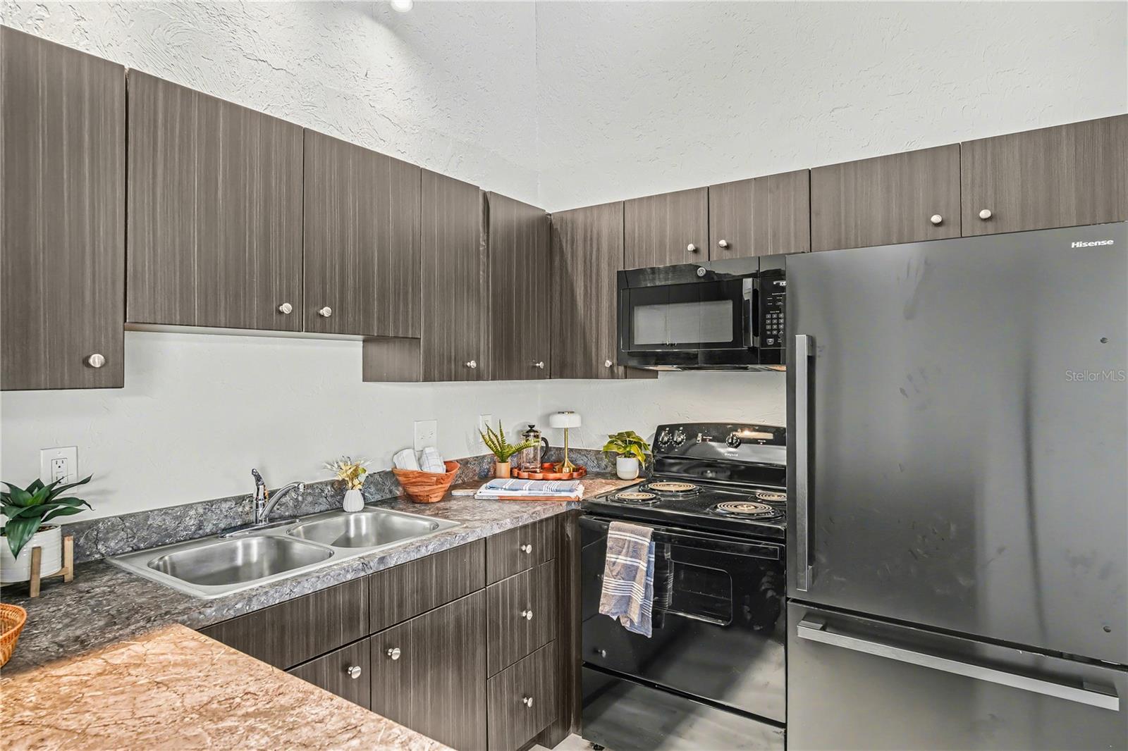 Image 13 of 27 For 500 Jefferson Avenue 5