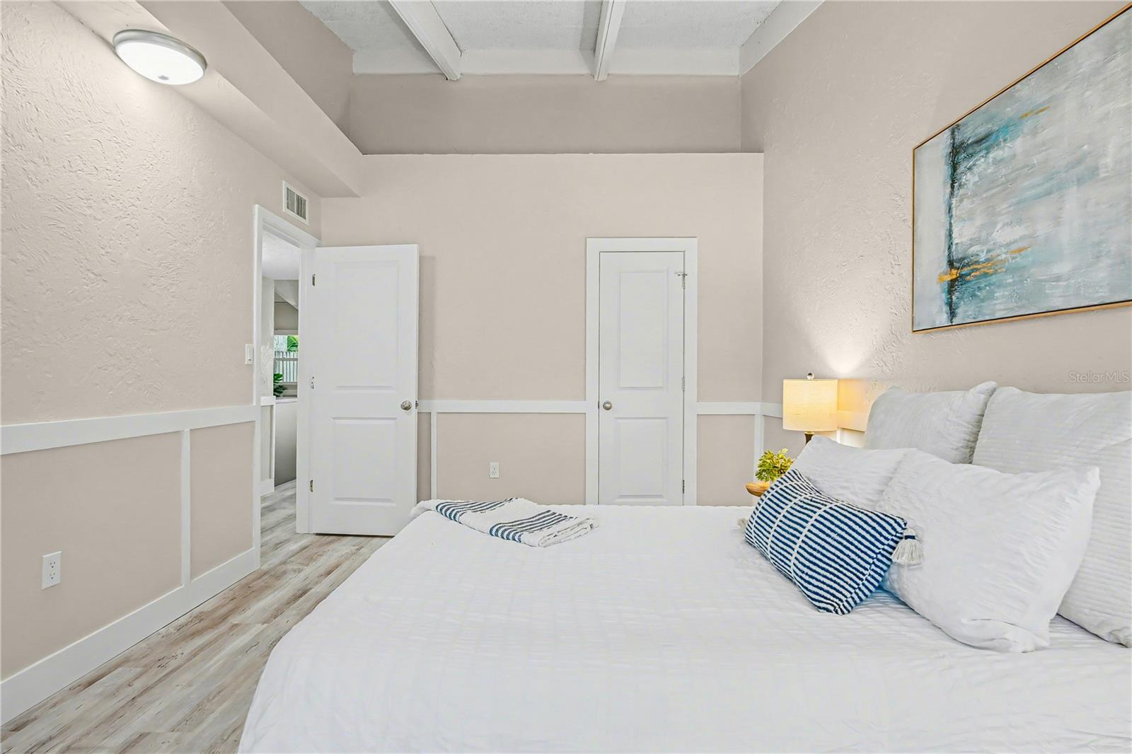 Image 16 of 27 For 500 Jefferson Avenue 5