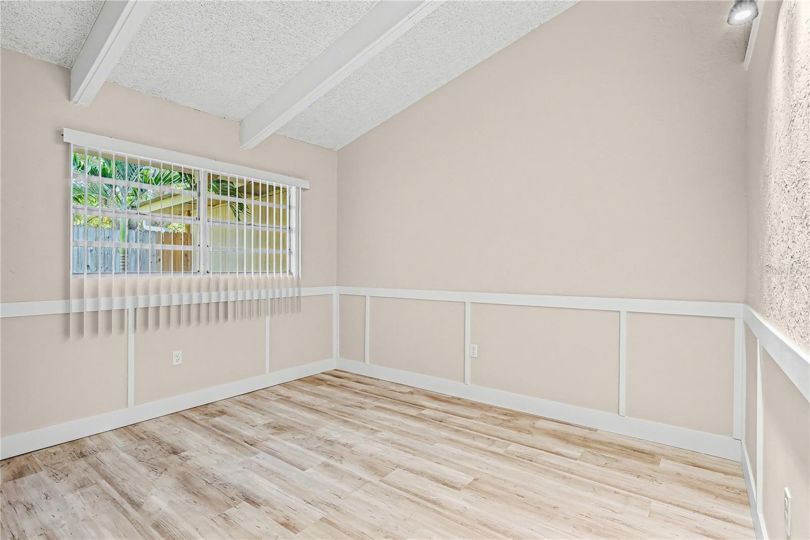 Image 22 of 27 For 500 Jefferson Avenue 5