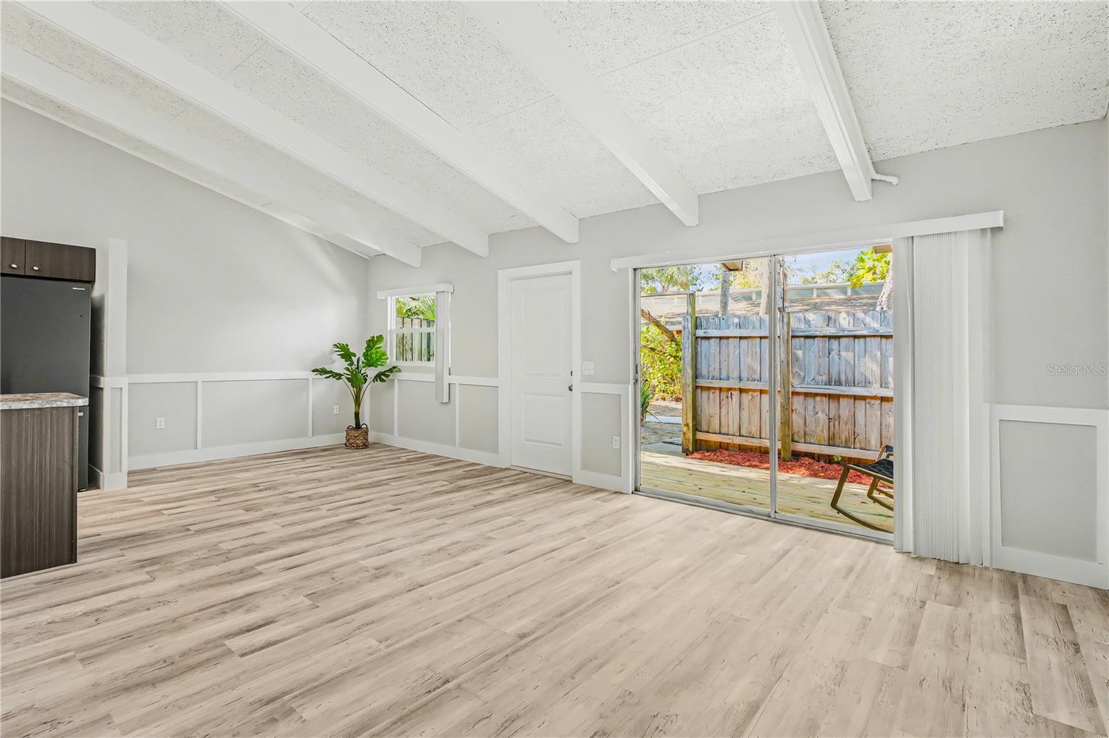 Image 7 of 27 For 500 Jefferson Avenue 5