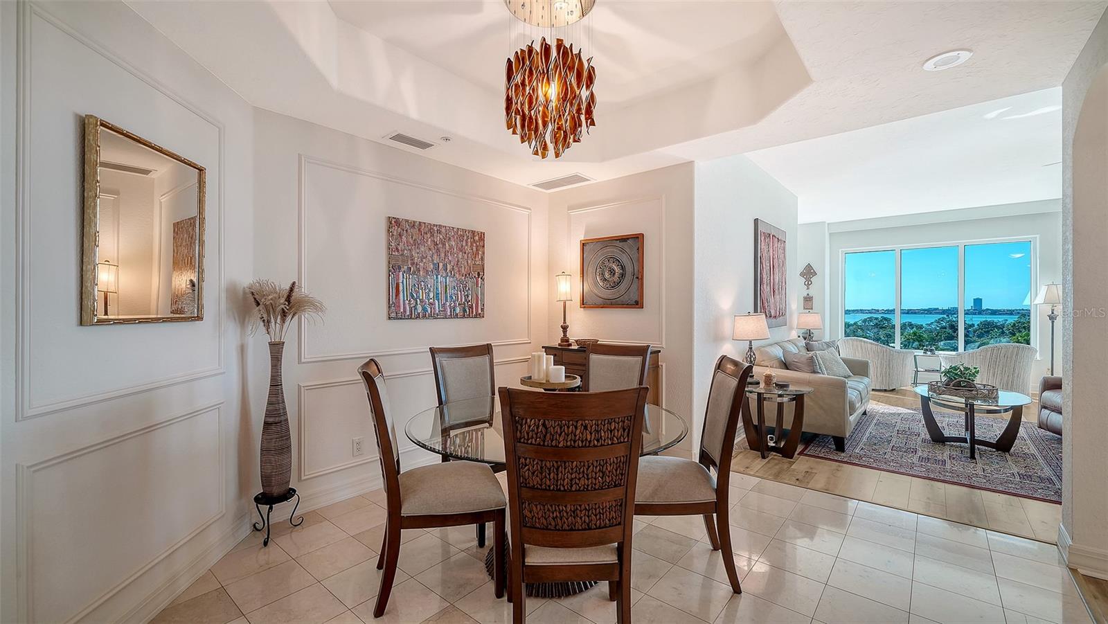 Image 20 of 61 For 340 Palm Avenue 44