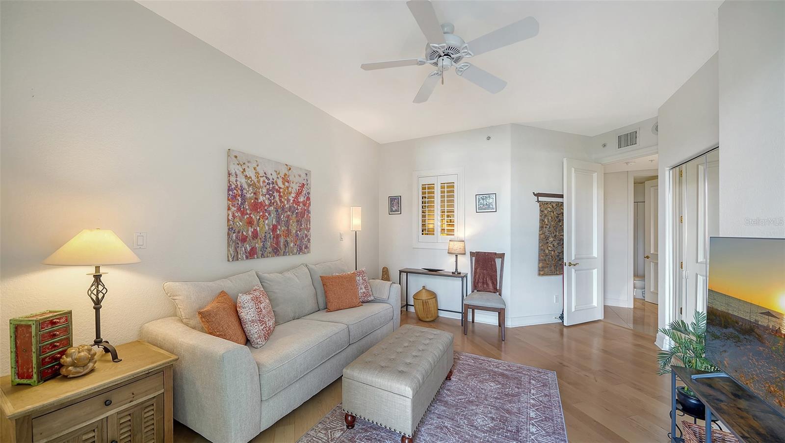 Image 31 of 61 For 340 Palm Avenue 44