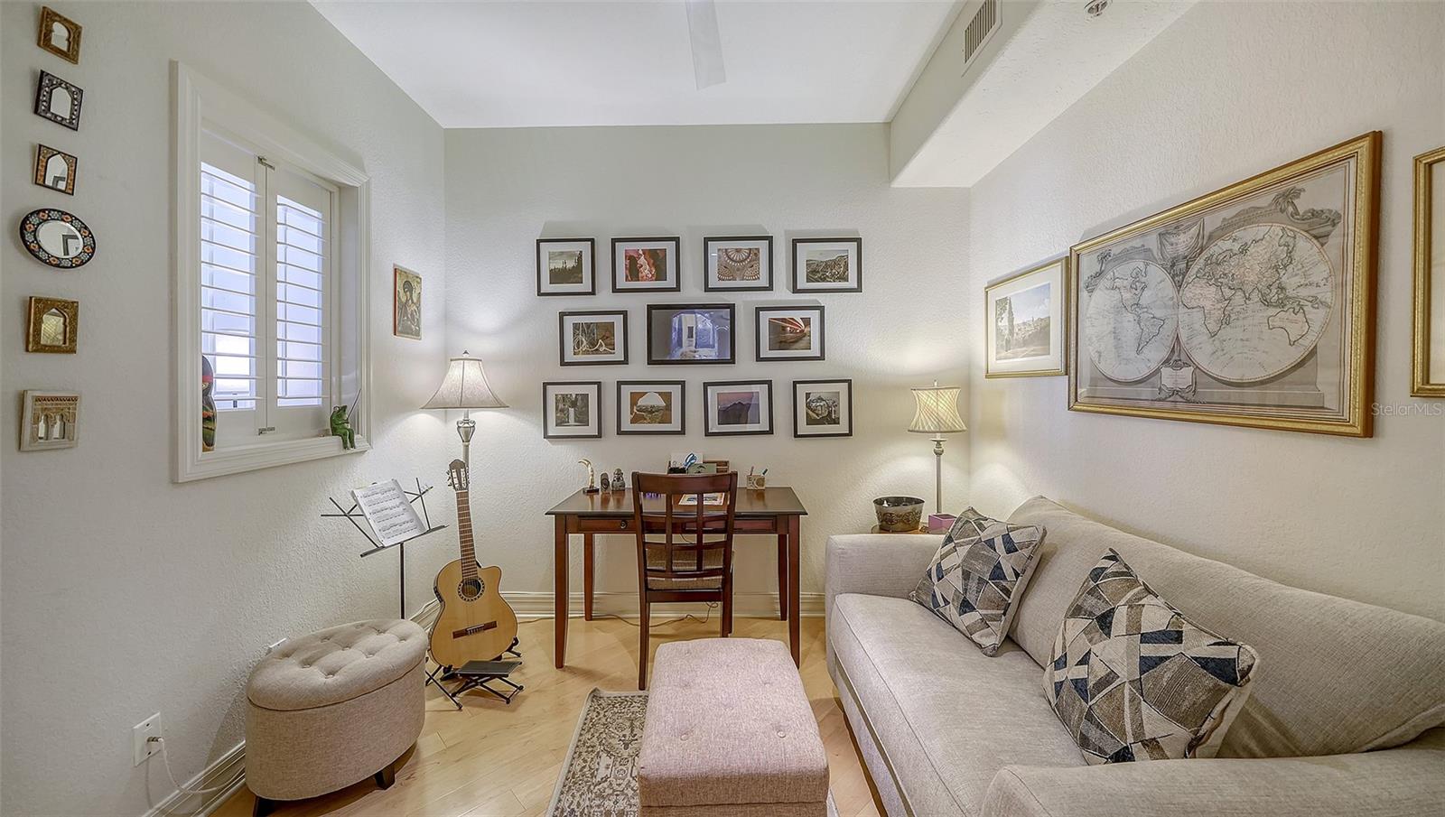 Image 32 of 61 For 340 Palm Avenue 44