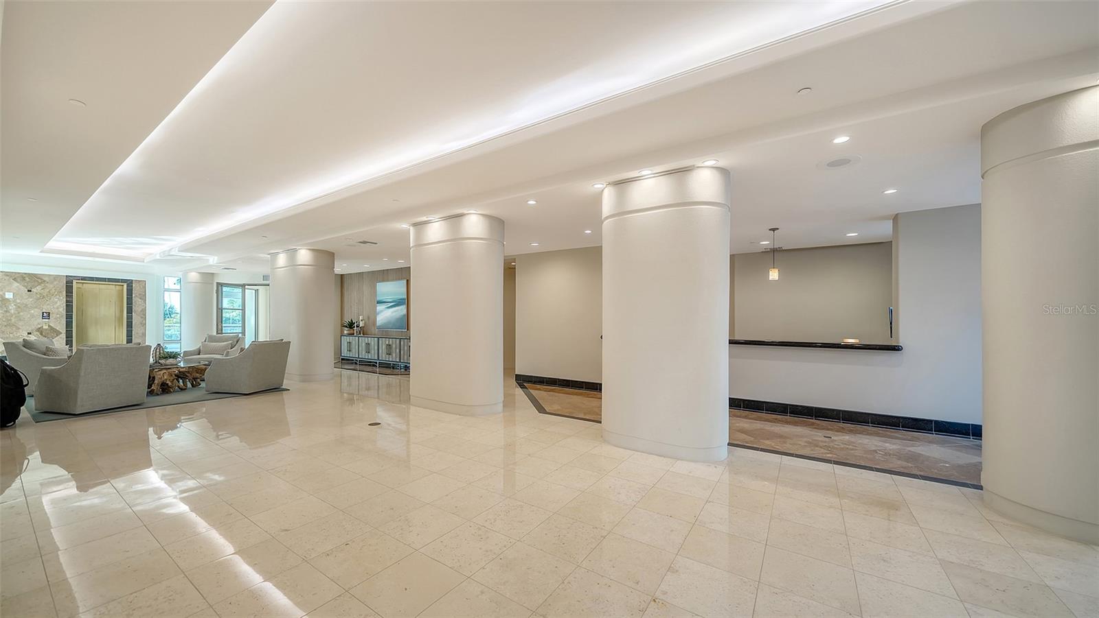 Image 46 of 61 For 340 Palm Avenue 44